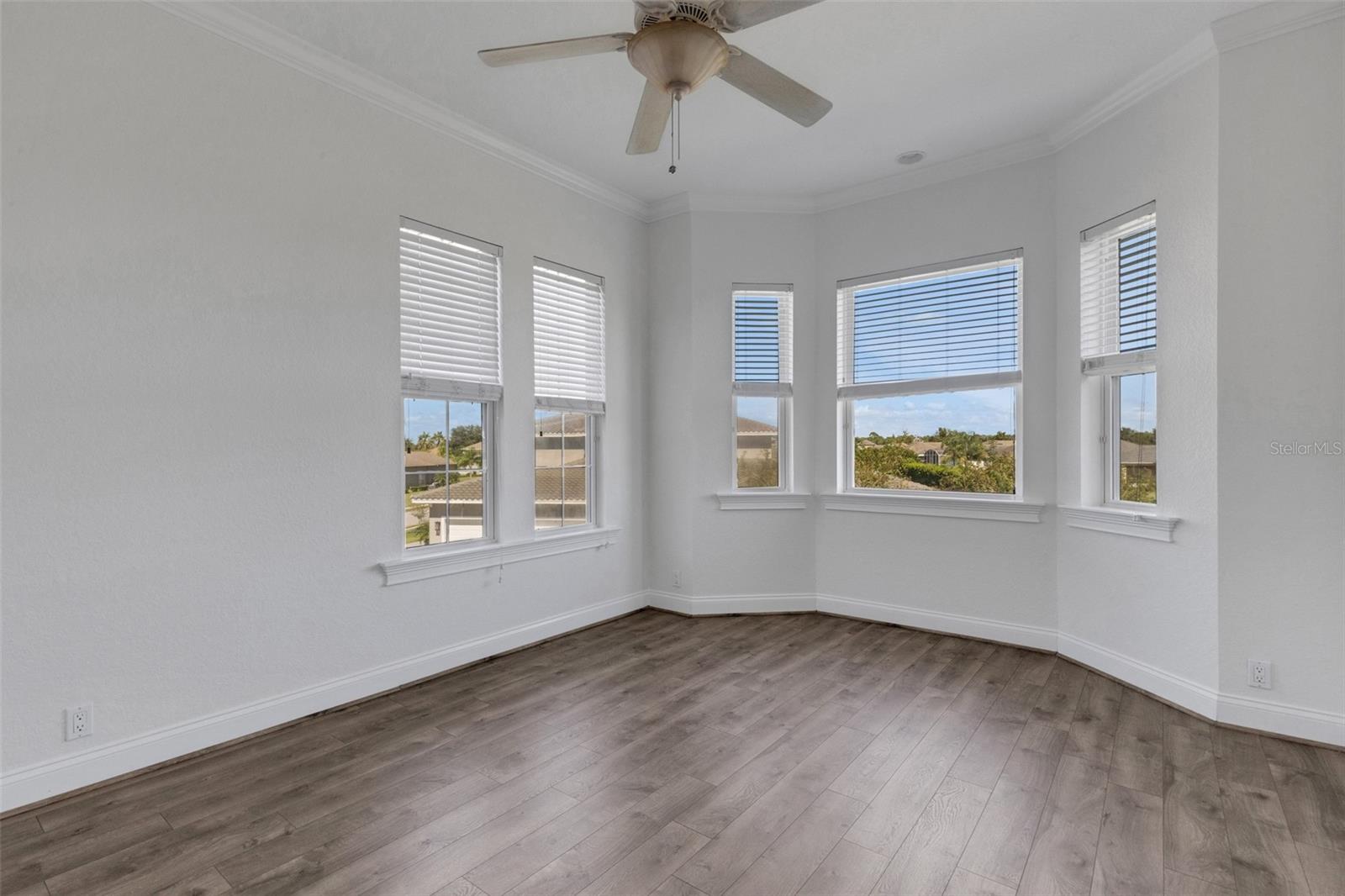 6562 EAGLE VIEW LOOP