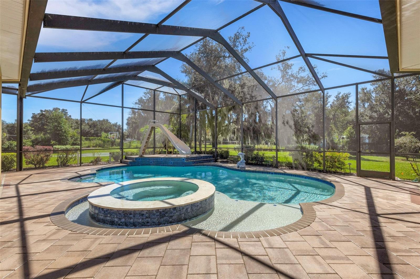 6562 EAGLE VIEW LOOP