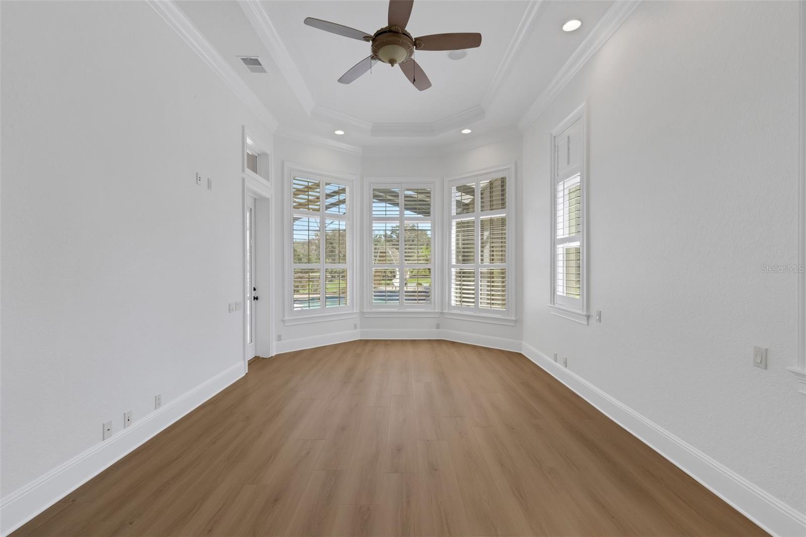 6562 EAGLE VIEW LOOP