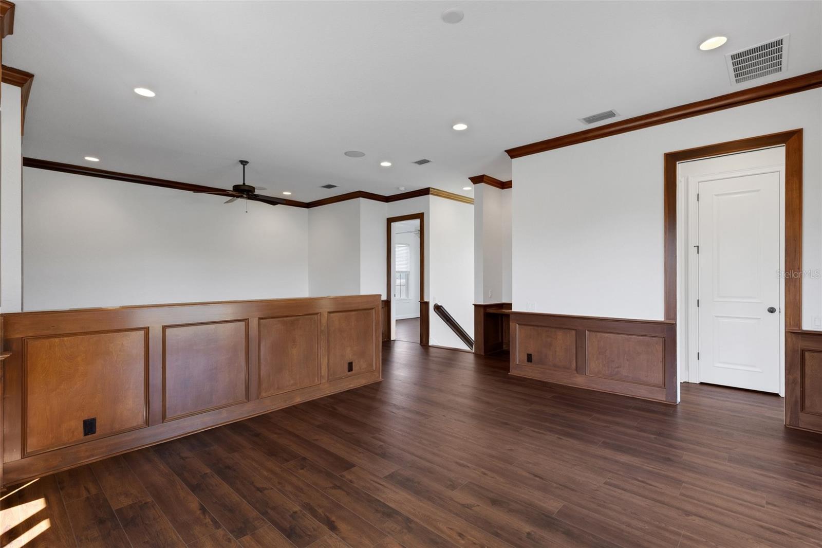 6562 EAGLE VIEW LOOP