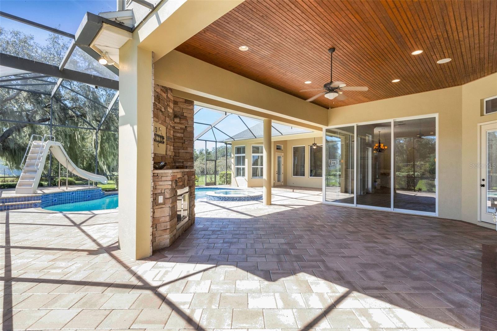 6562 EAGLE VIEW LOOP