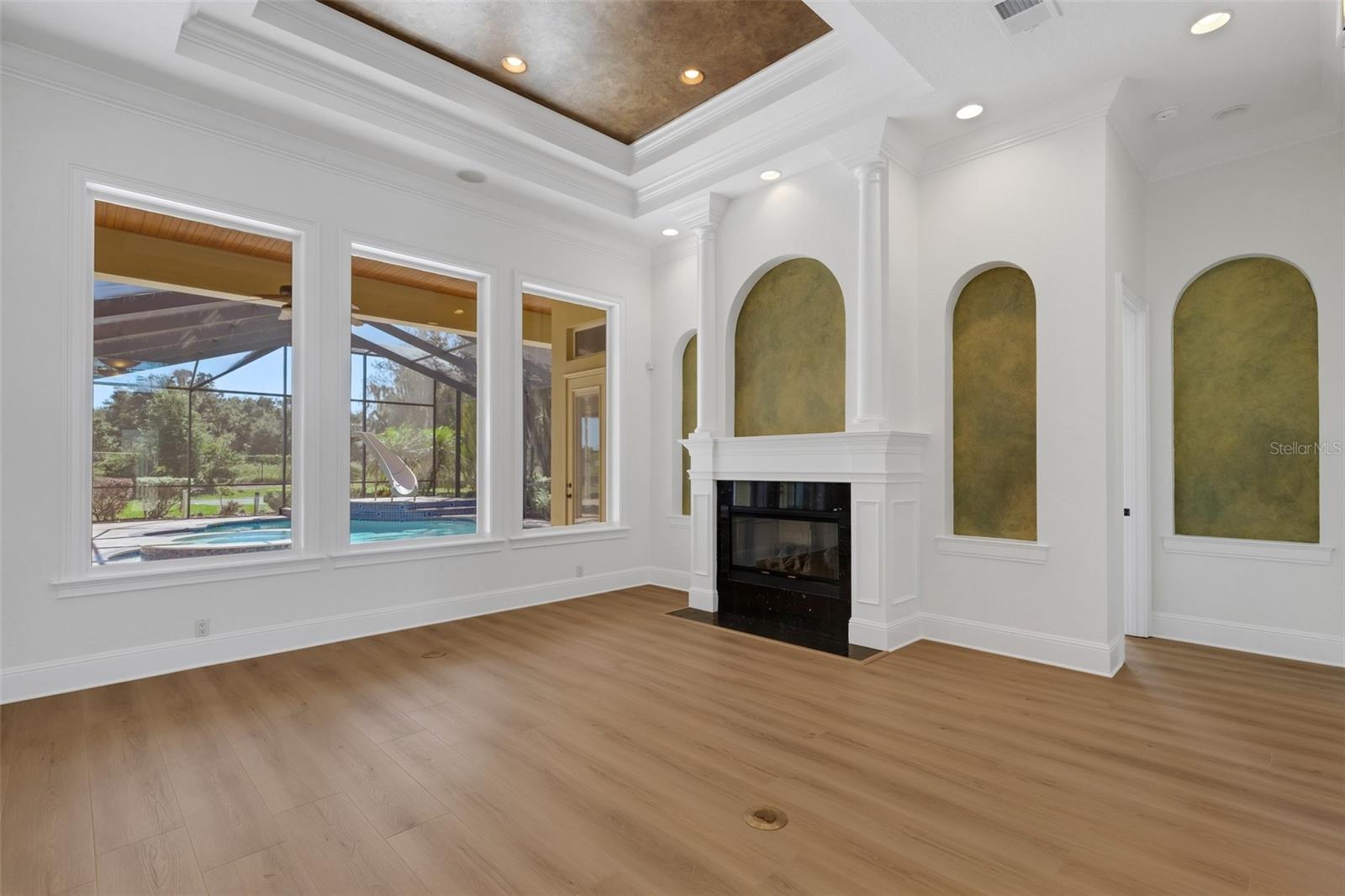 6562 EAGLE VIEW LOOP