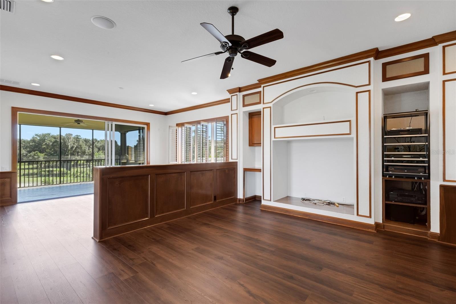 6562 EAGLE VIEW LOOP