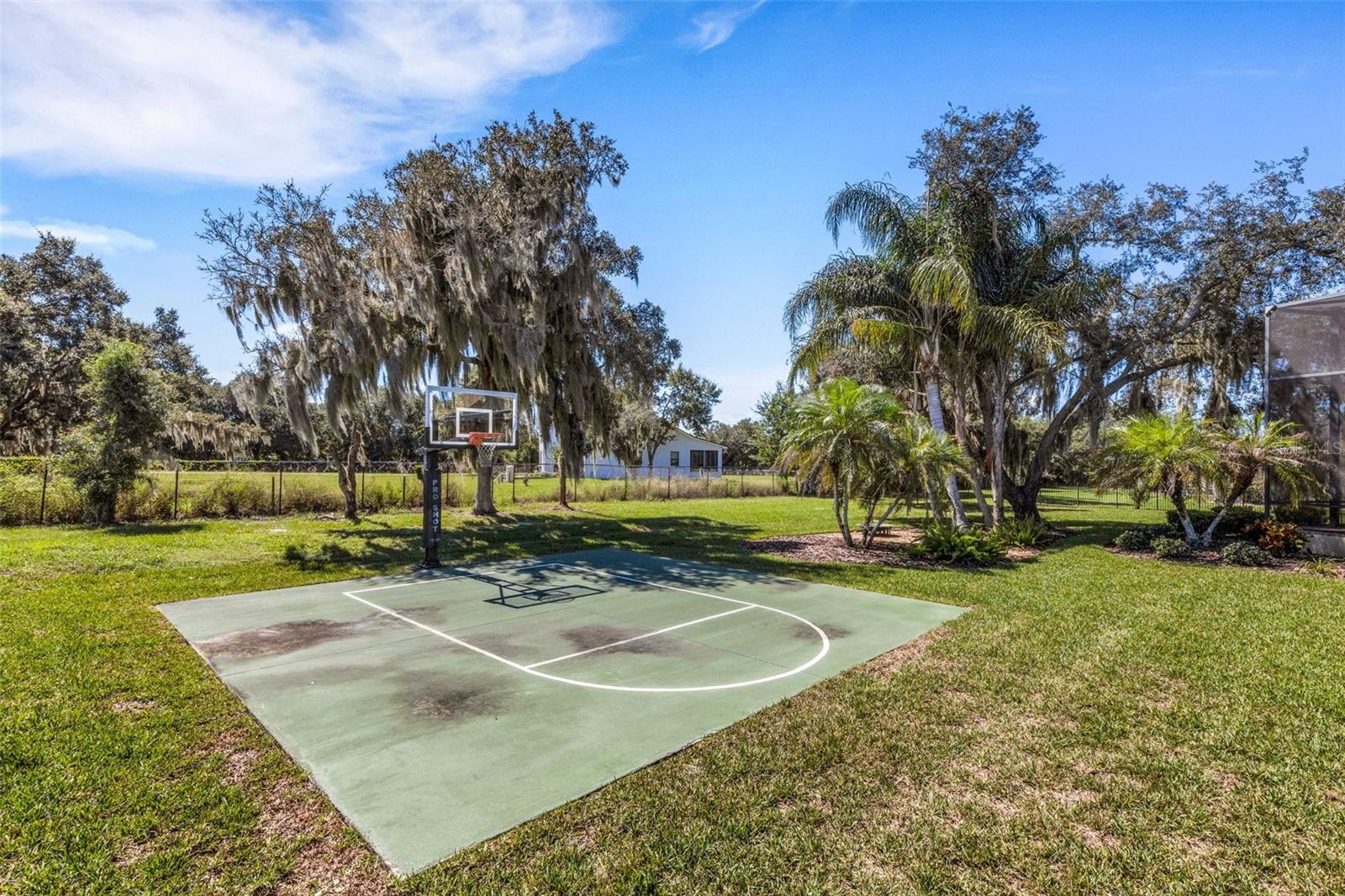 6562 EAGLE VIEW LOOP