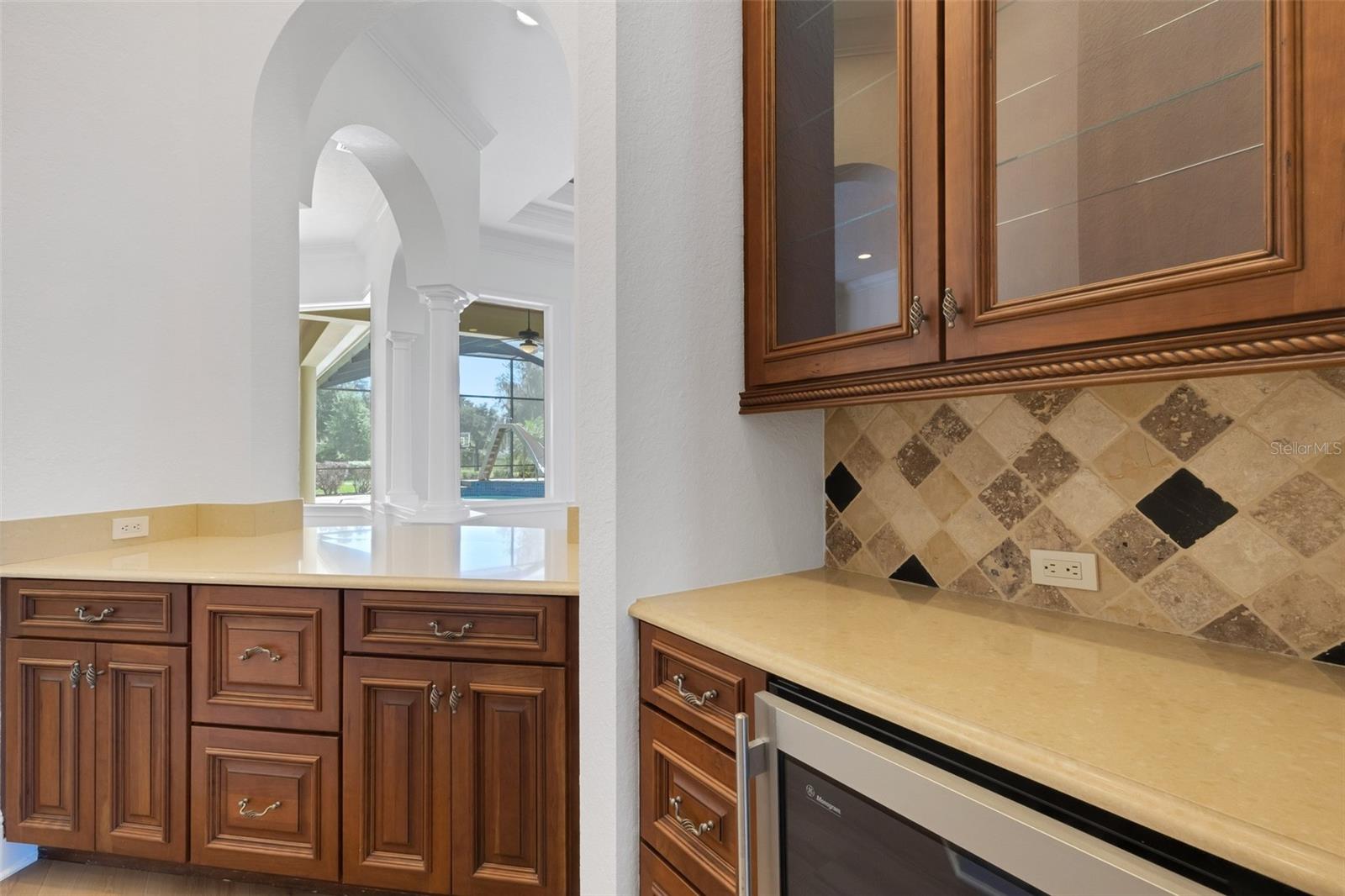 6562 EAGLE VIEW LOOP