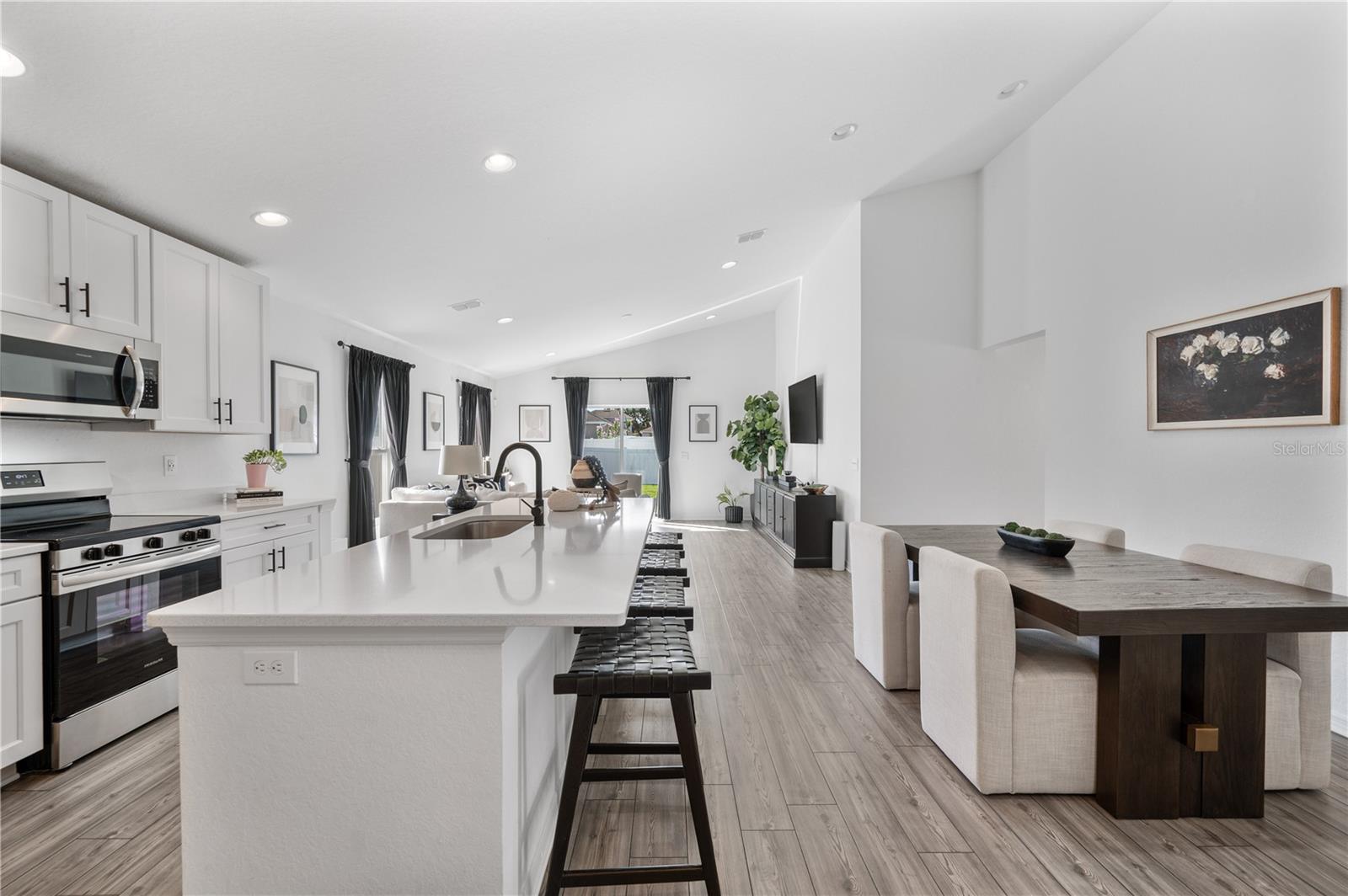 1279 PINTAIL PL