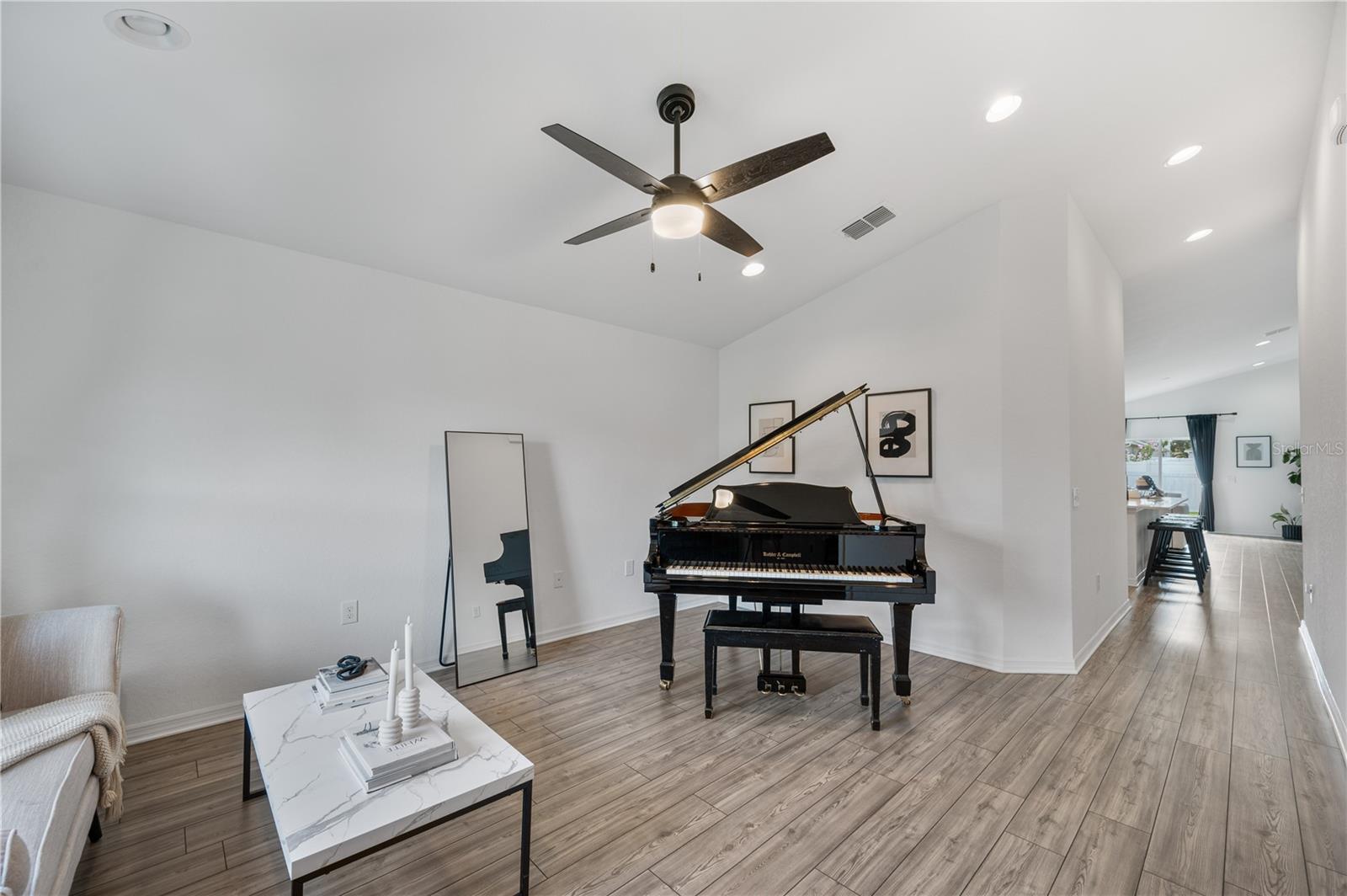 1279 PINTAIL PL