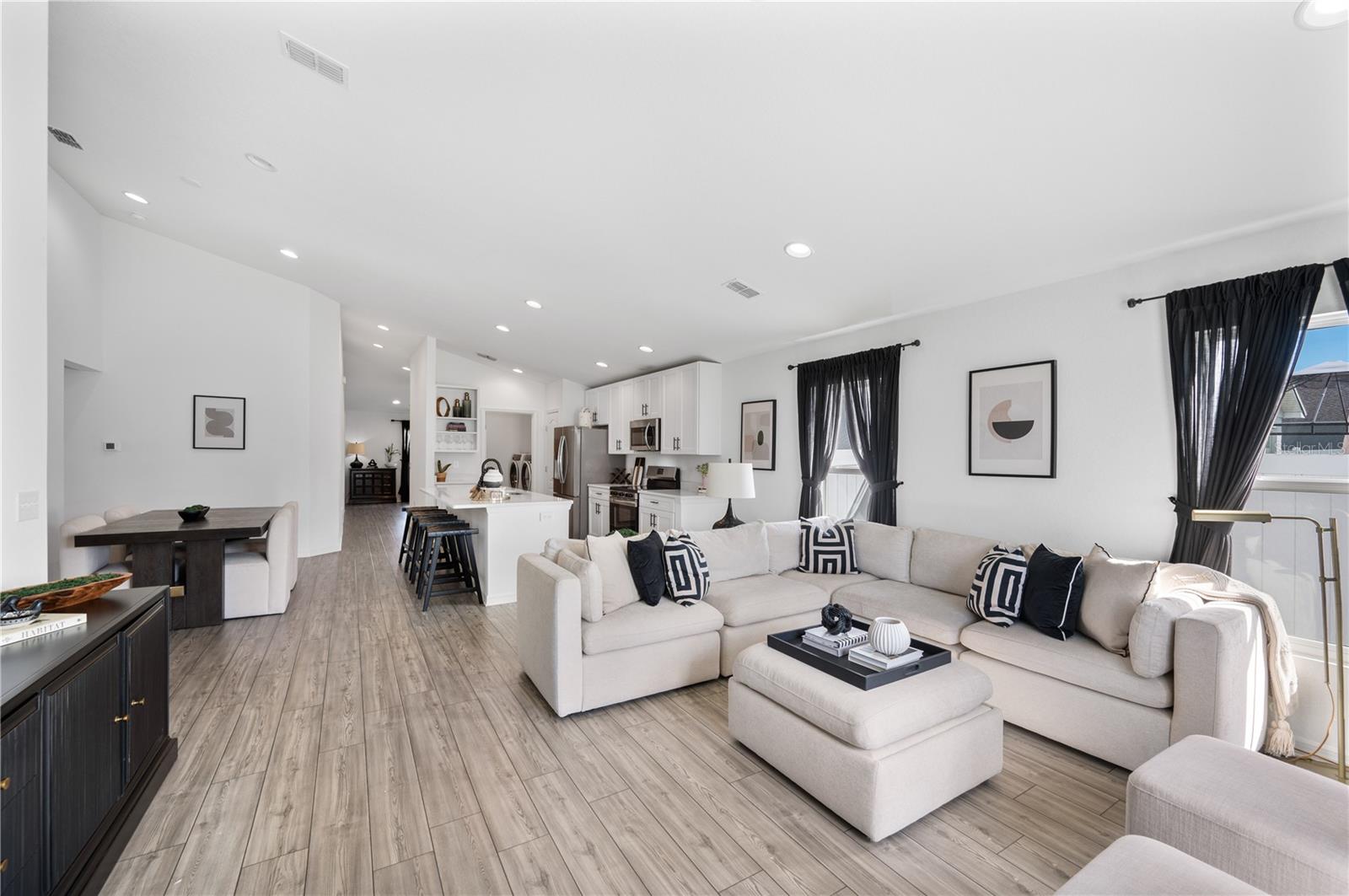 1279 PINTAIL PL