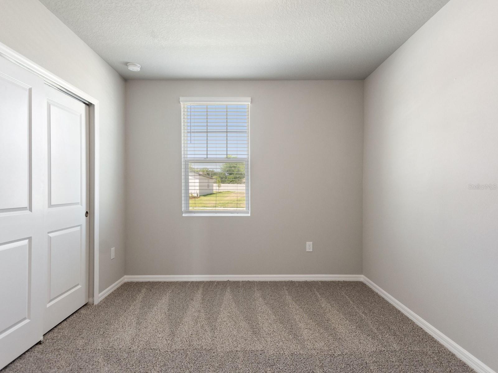 1208 OAK VALLEY DR