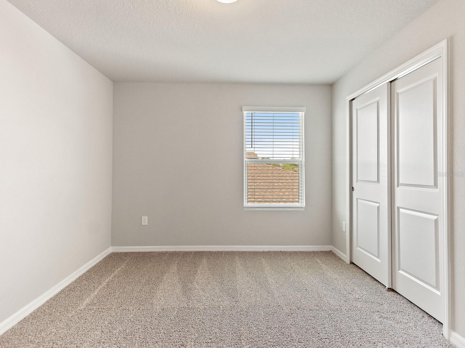 1208 OAK VALLEY DR