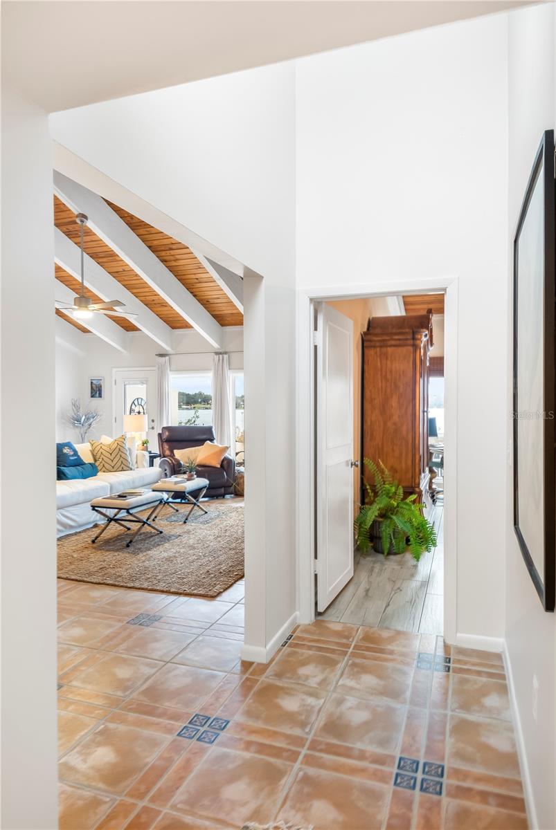 12 CASA LOMA WAY #12