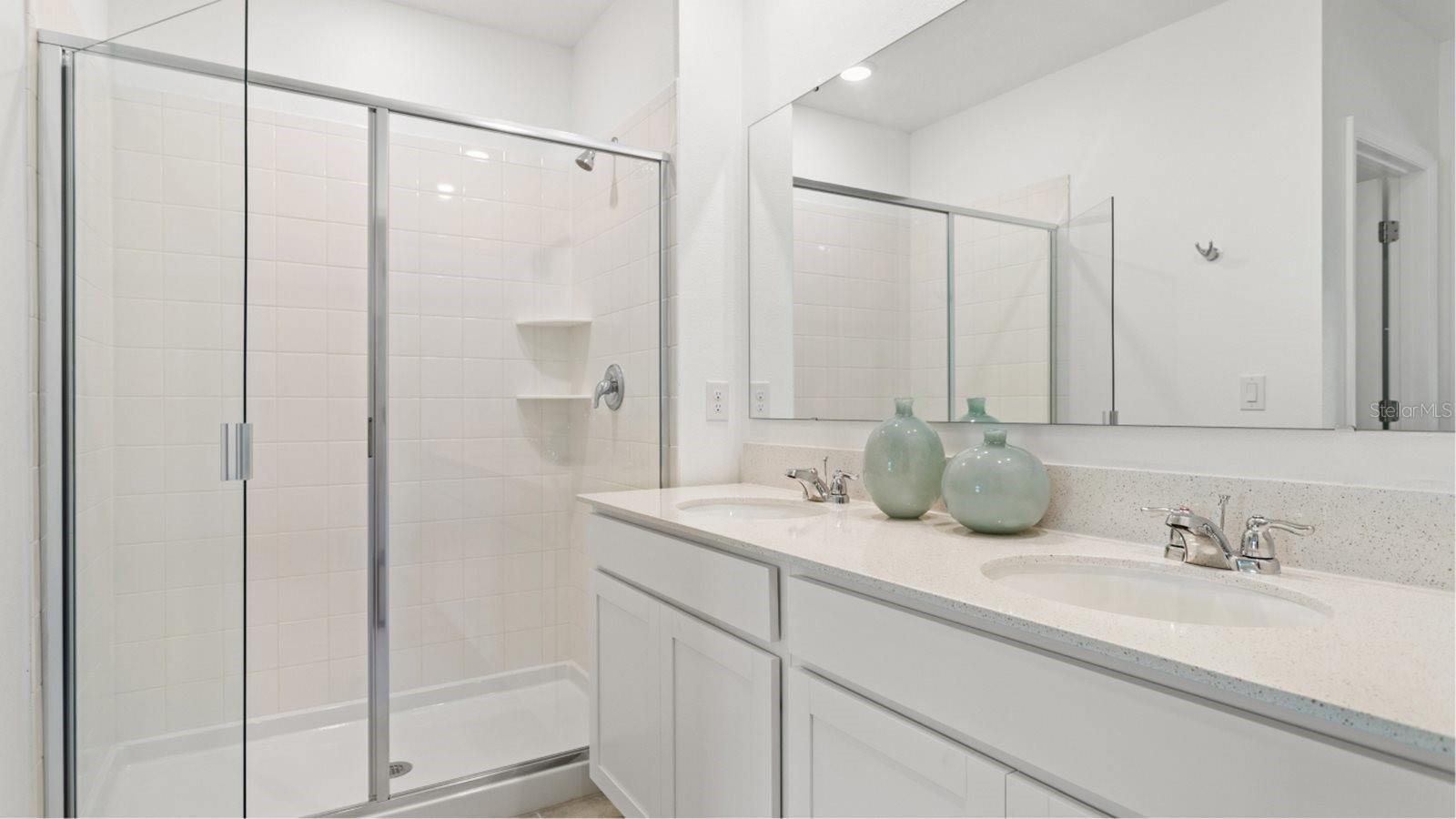 1402 DEEPWATER CIR