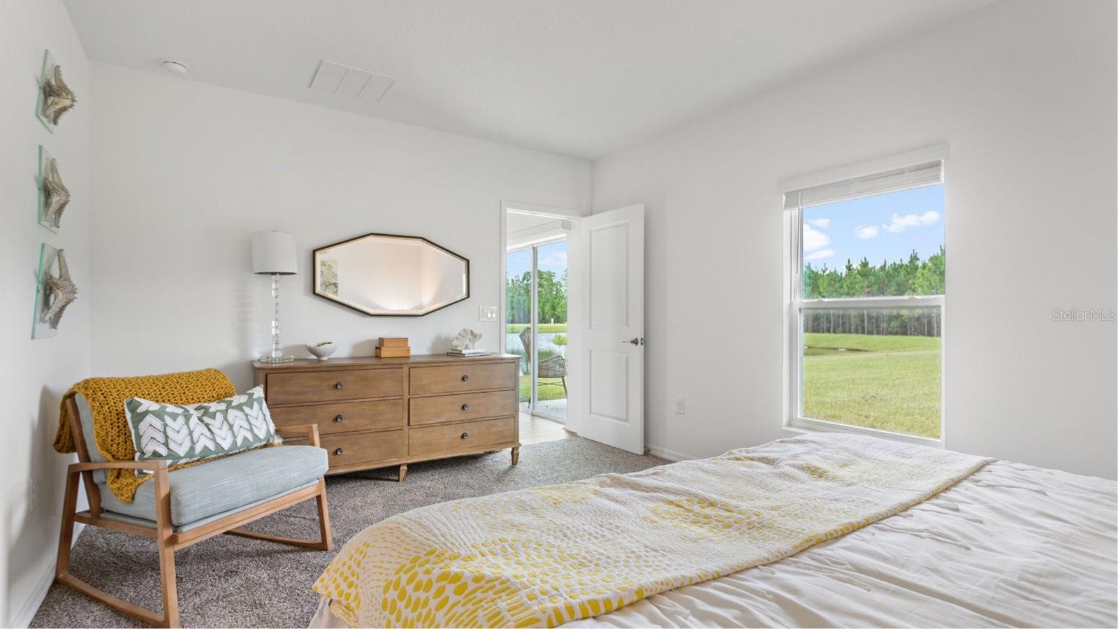 1402 DEEPWATER CIR
