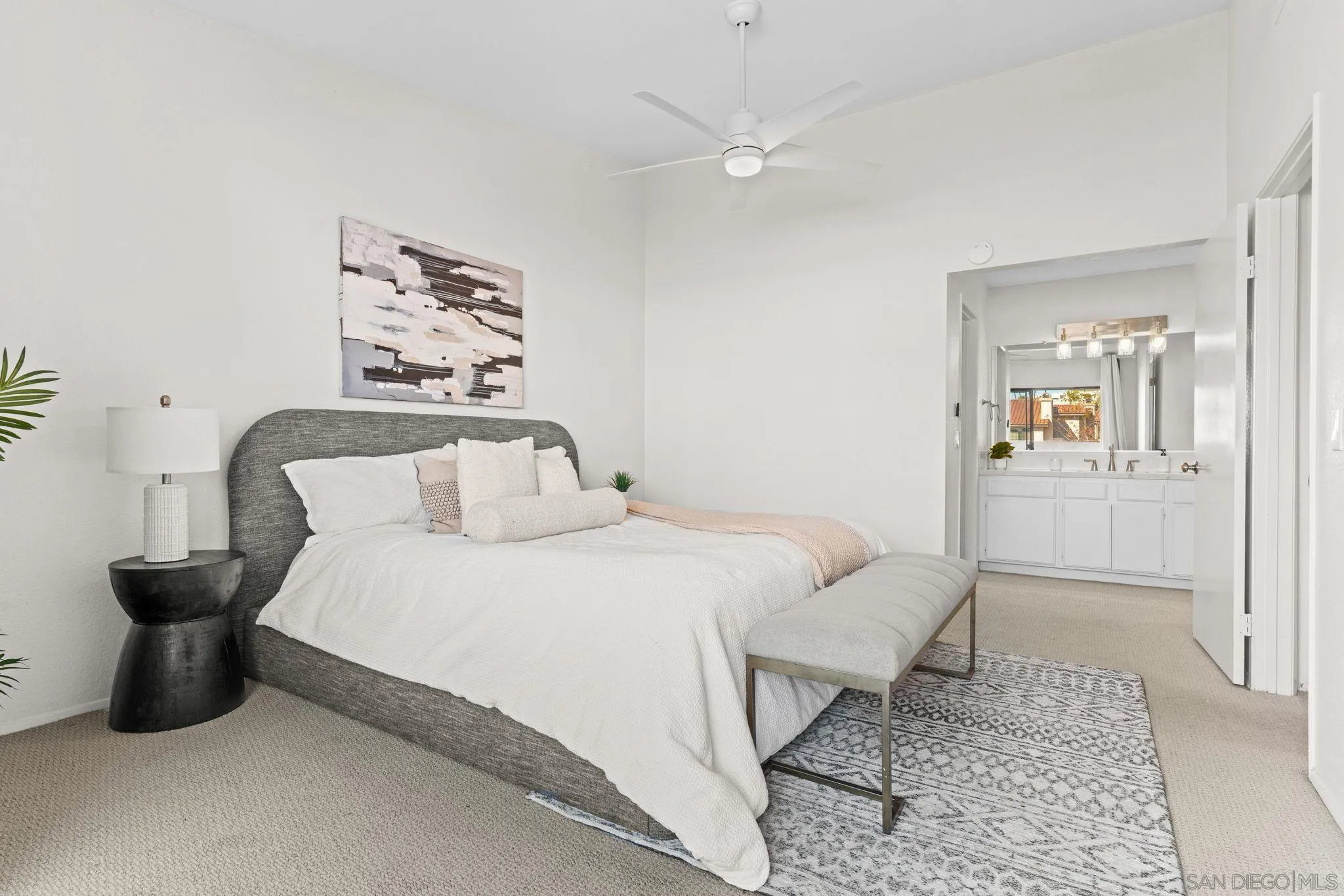 7640 Palmilla Dr Unit 104