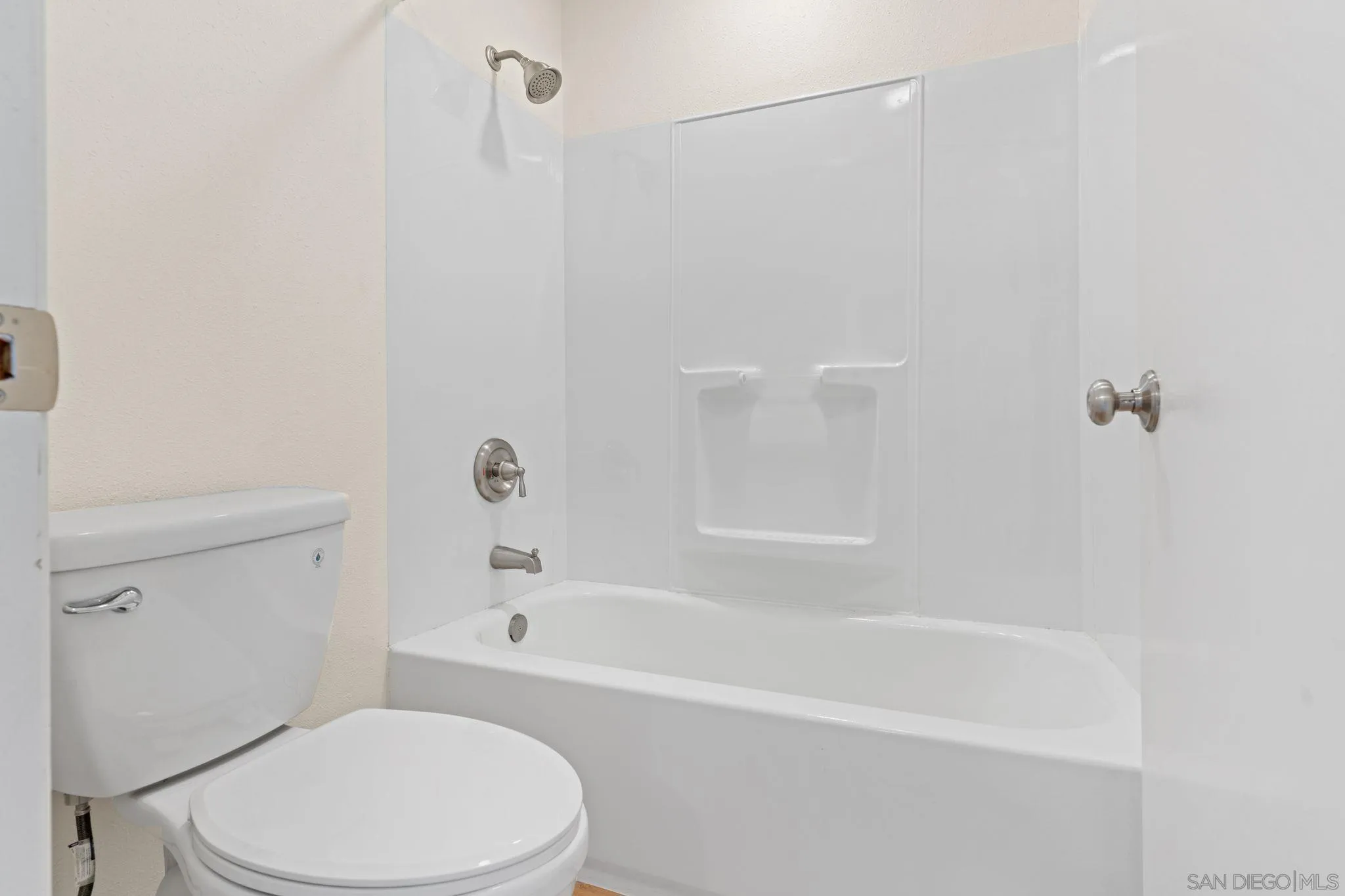 7640 Palmilla Dr Unit 104