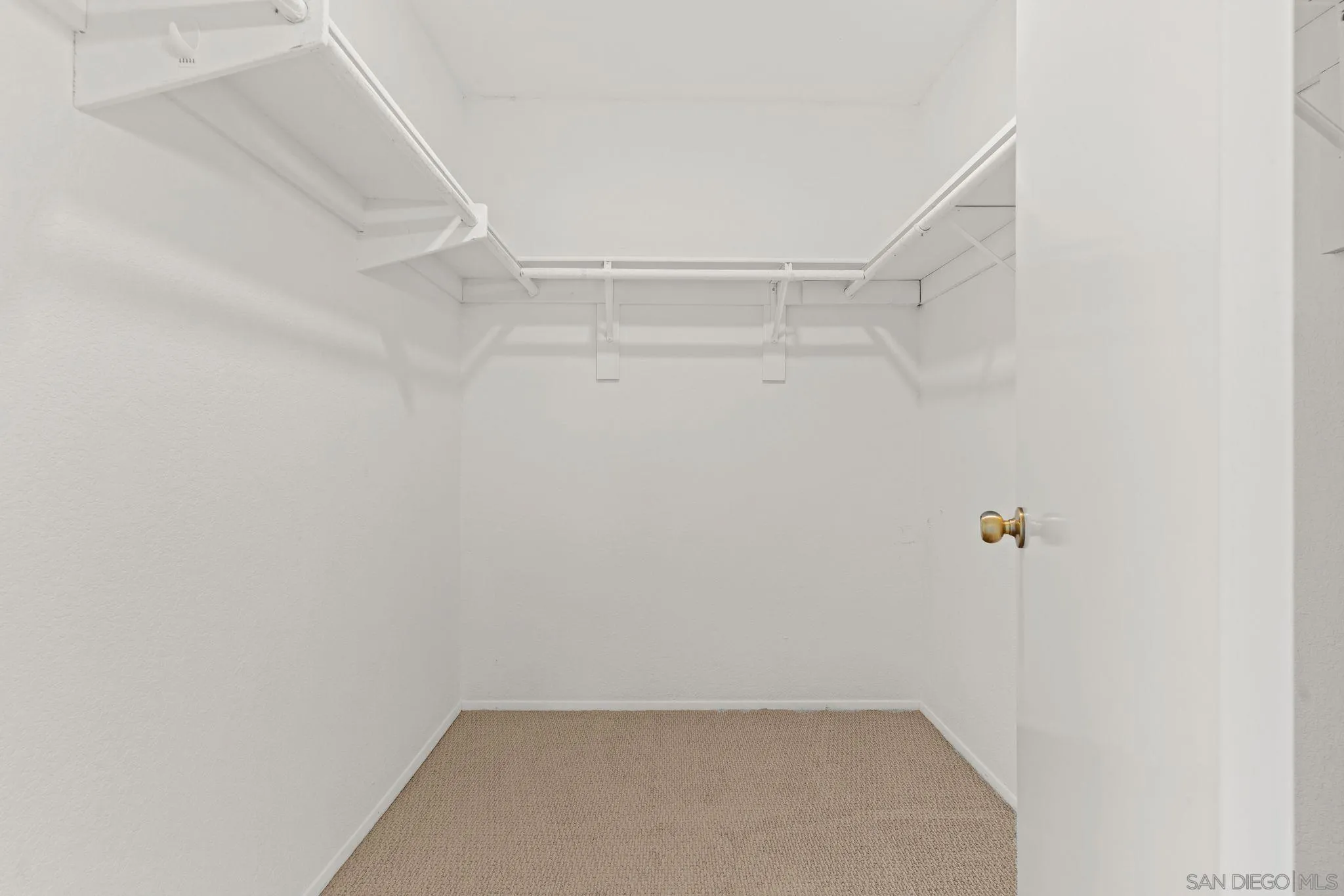 7640 Palmilla Dr Unit 104