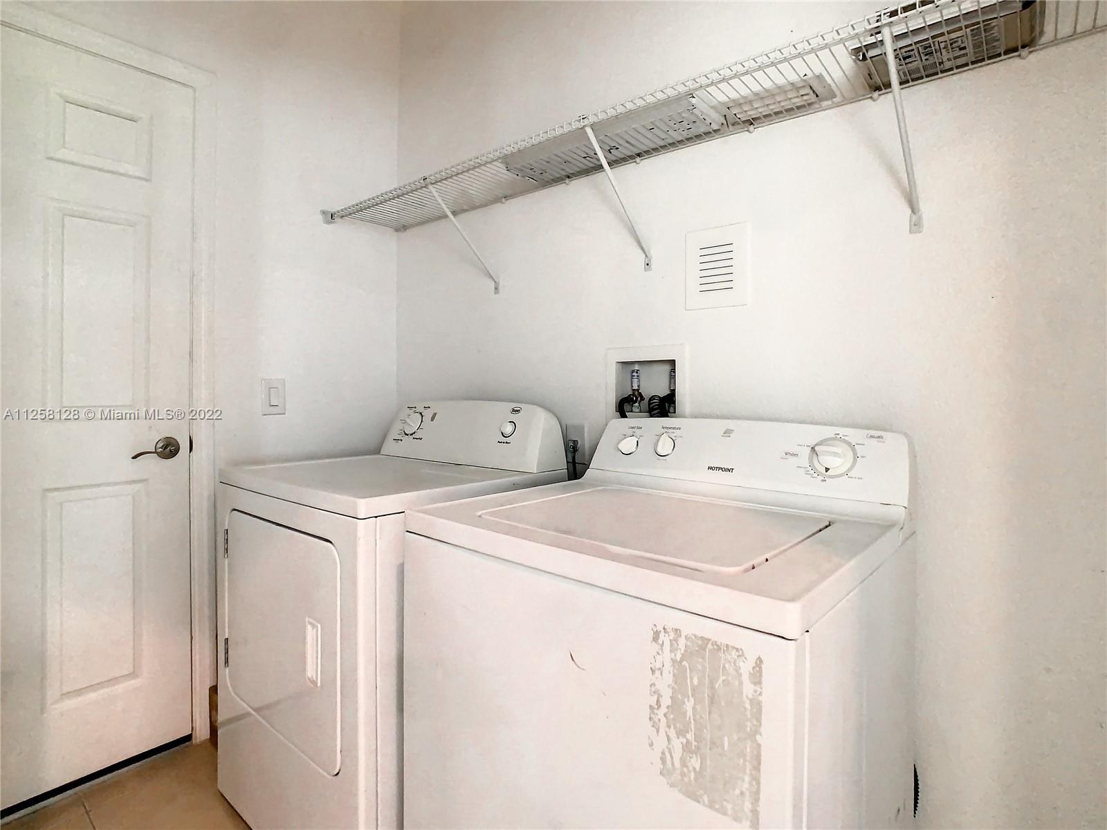 536 Lake Shore Pkwy # 536