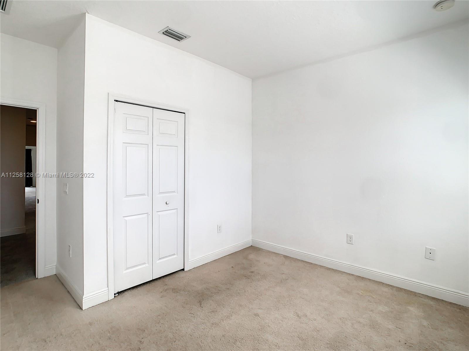 536 Lake Shore Pkwy # 536
