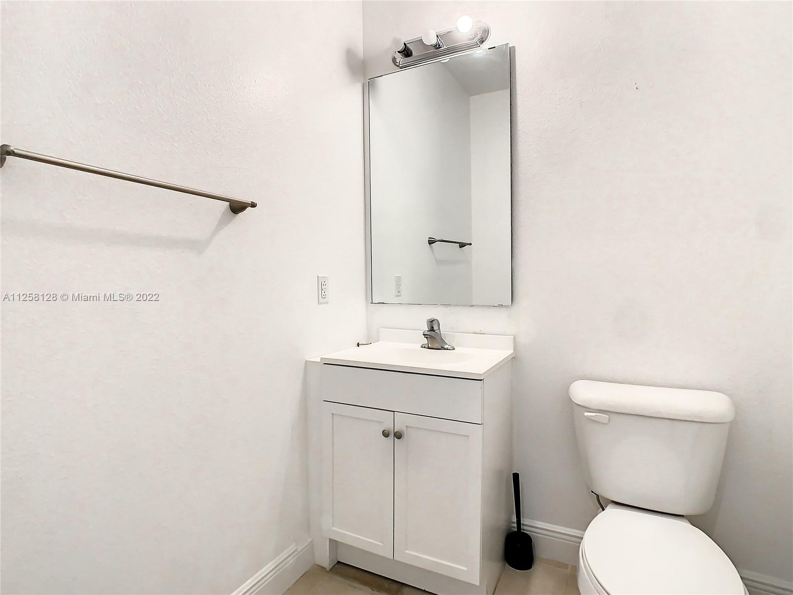 536 Lake Shore Pkwy # 536
