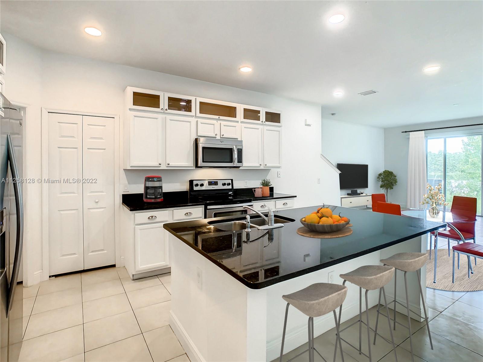 536 Lake Shore Pkwy # 536