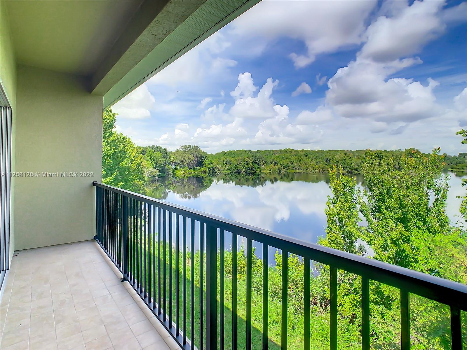 536 Lake Shore Pkwy # 536