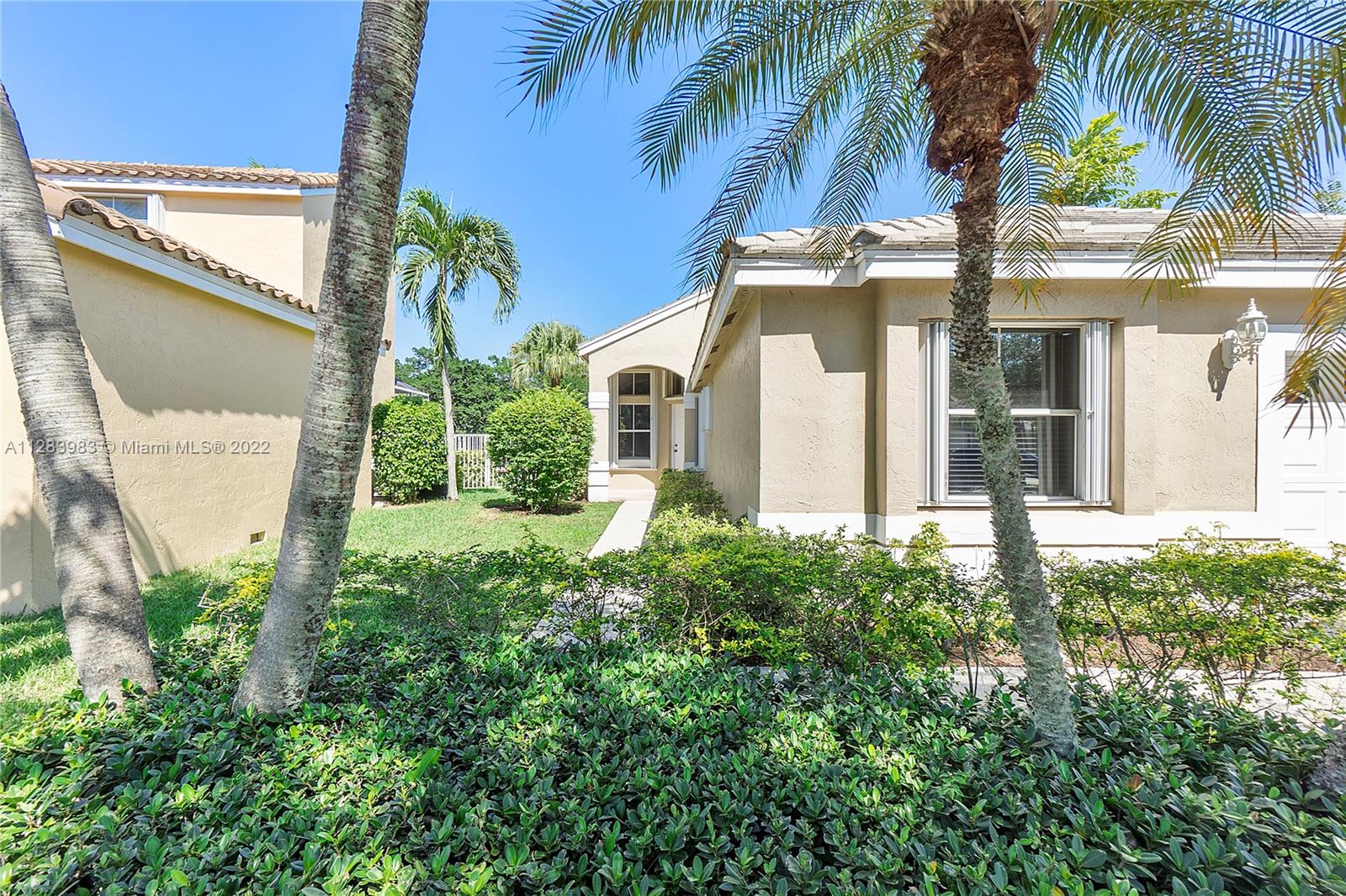169 E Bayridge Dr