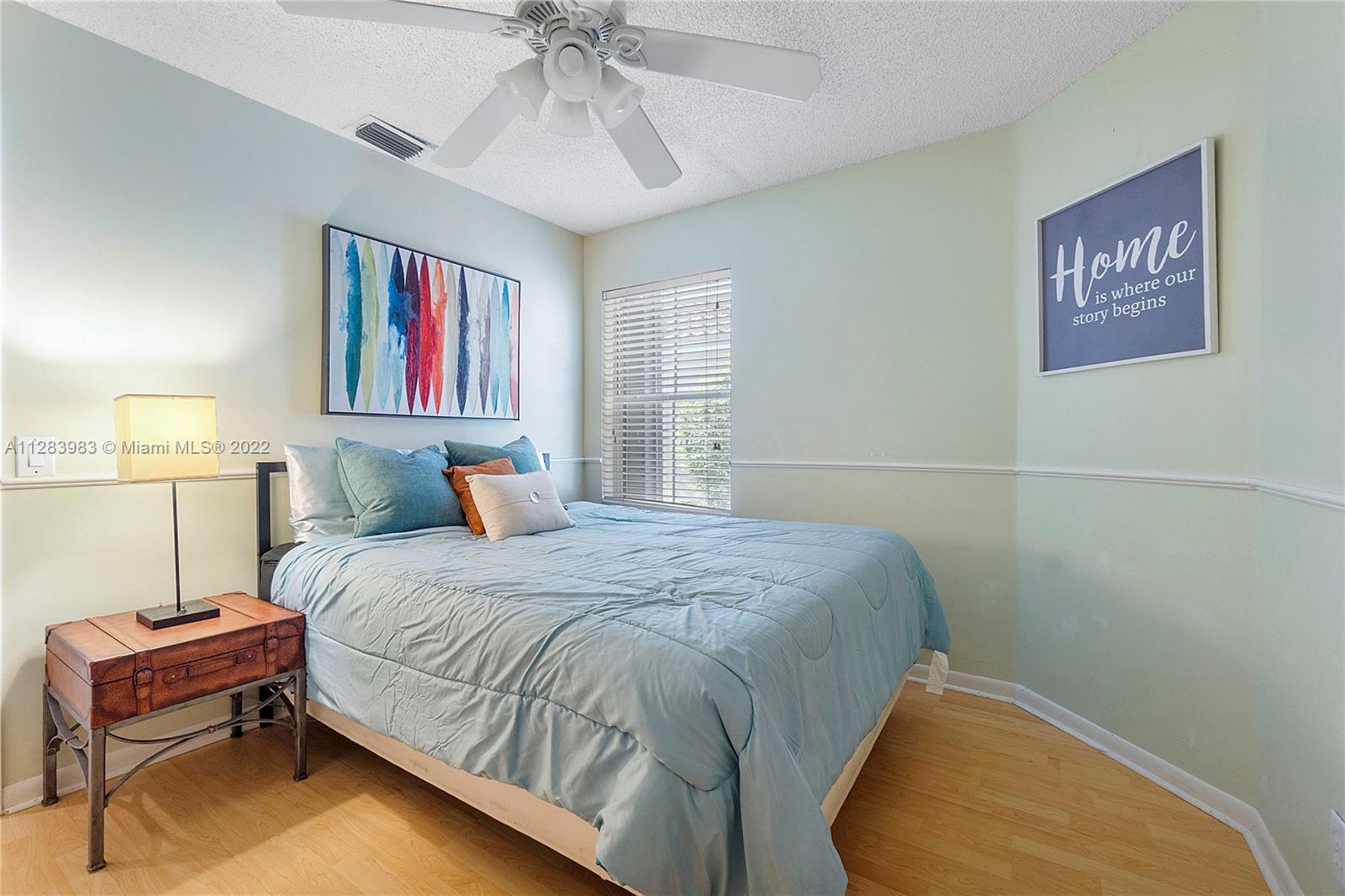 169 E Bayridge Dr