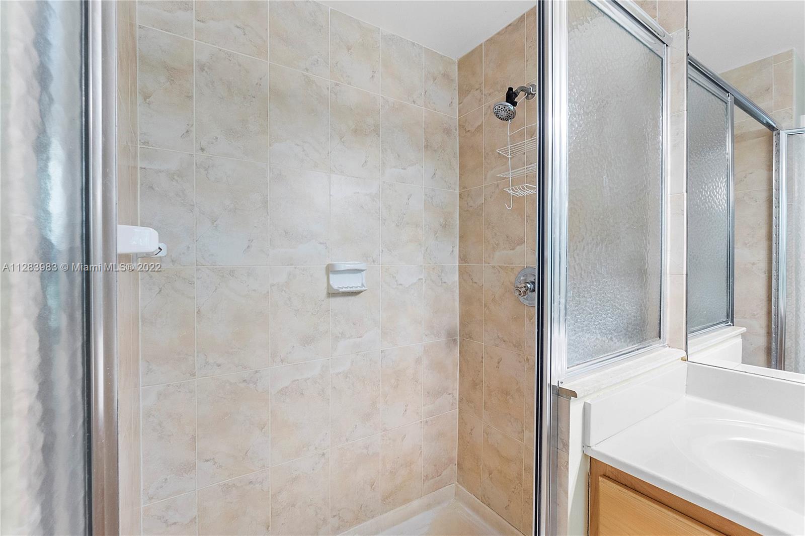 169 E Bayridge Dr