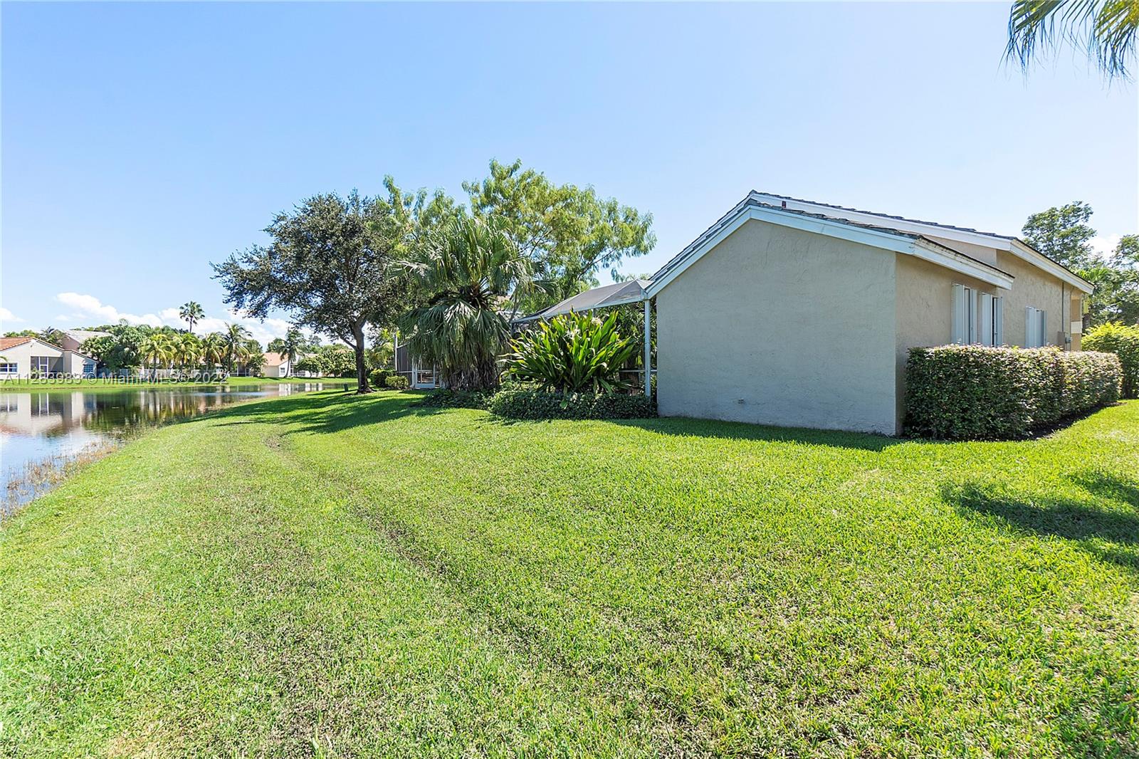 169 E Bayridge Dr