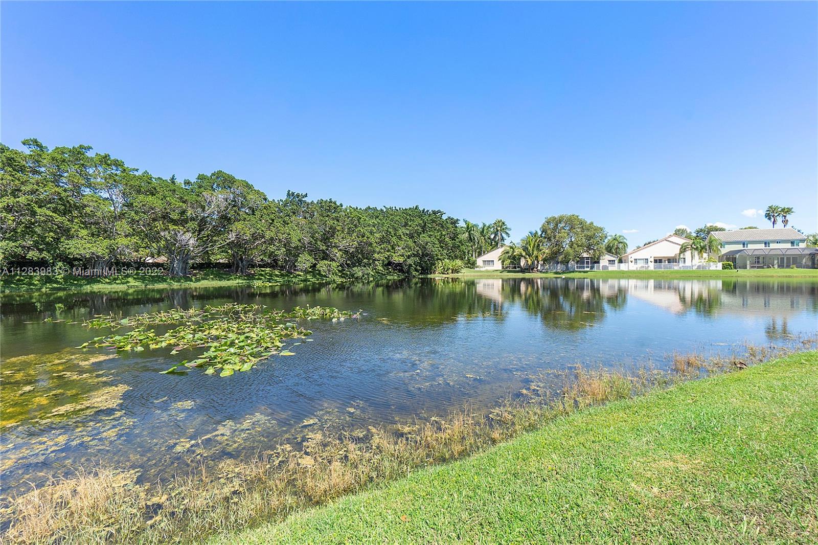 169 E Bayridge Dr