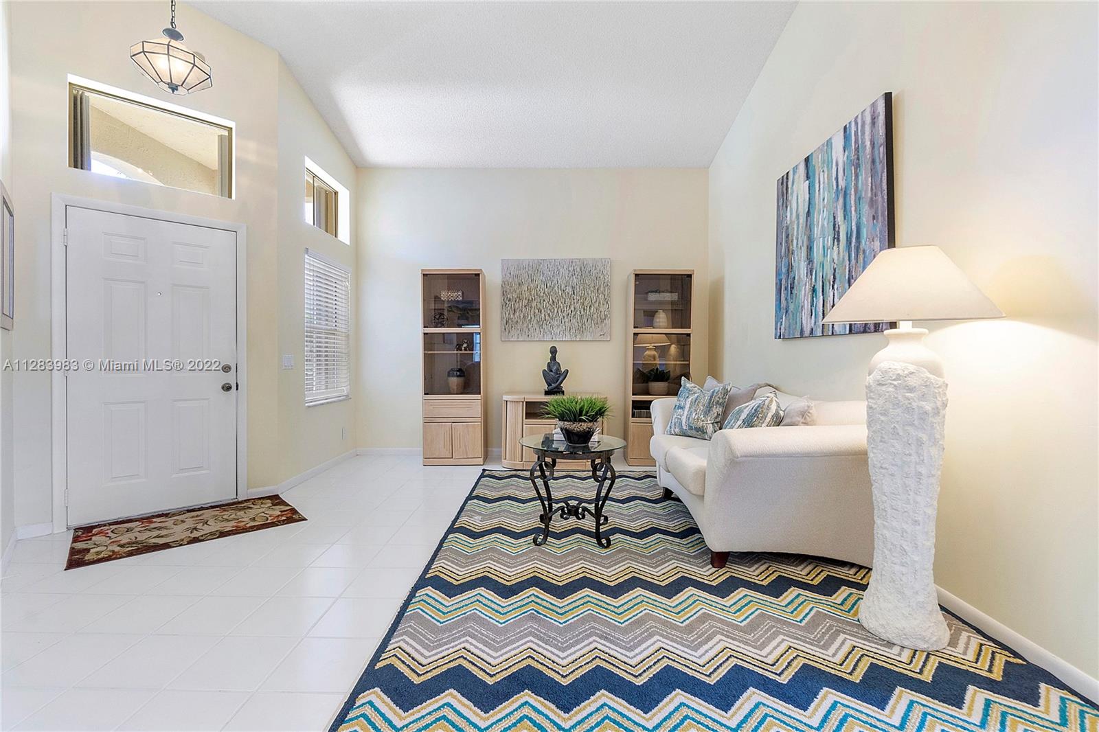 169 E Bayridge Dr