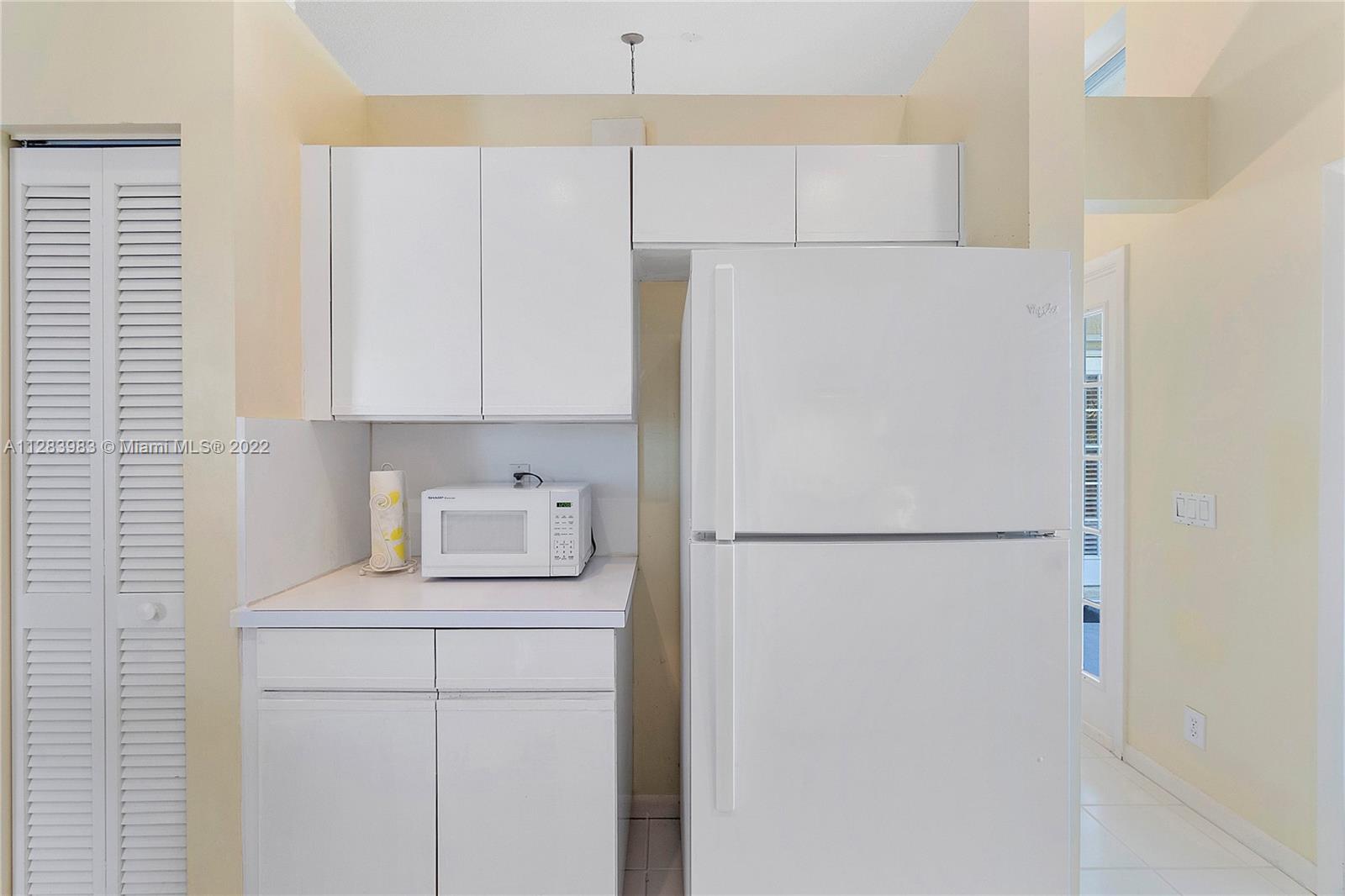 169 E Bayridge Dr