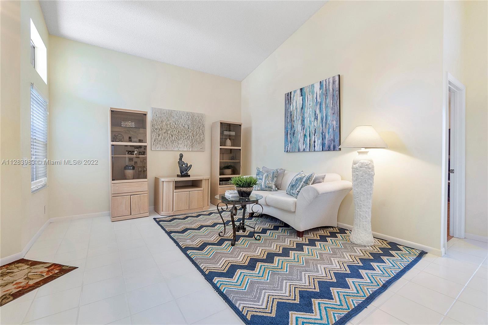 169 E Bayridge Dr