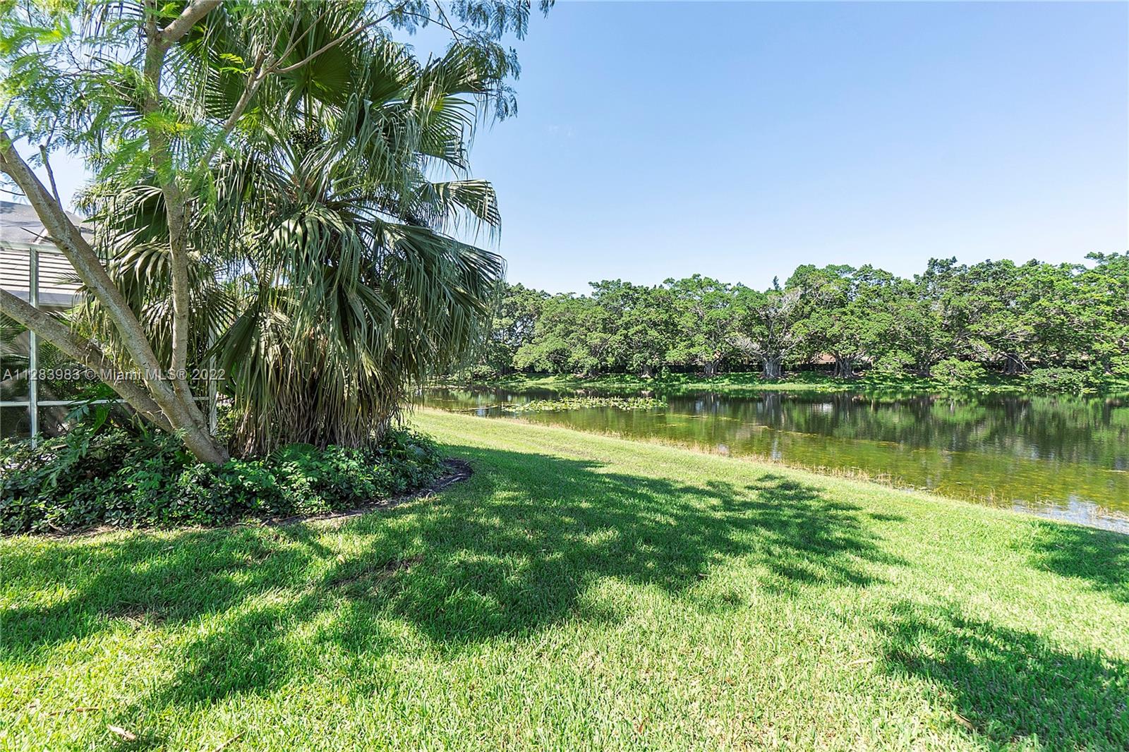 169 E Bayridge Dr