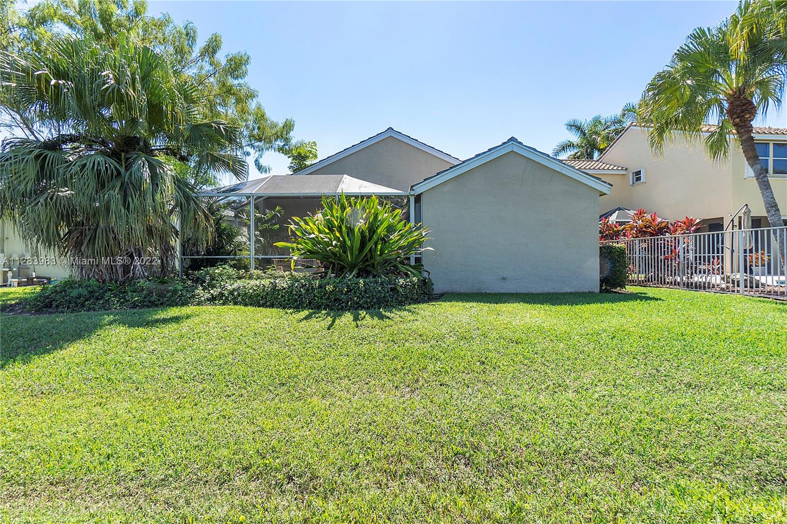 169 E Bayridge Dr