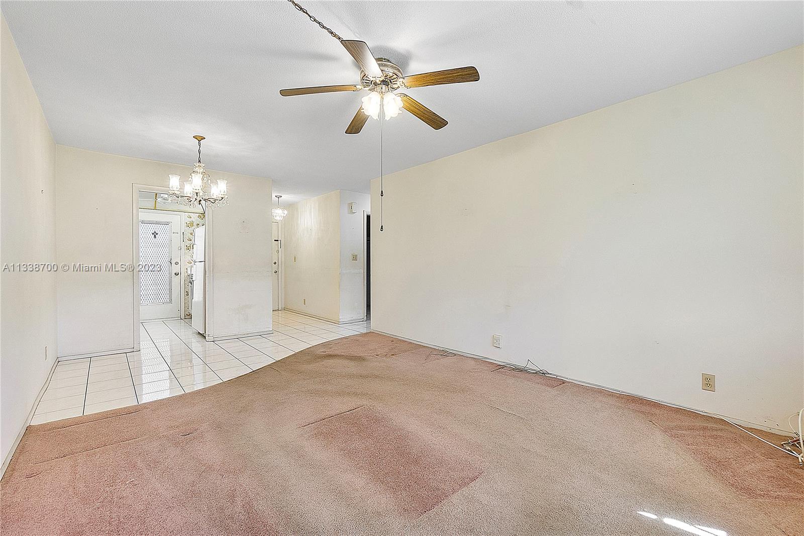 1450 E Sample Rd # 209