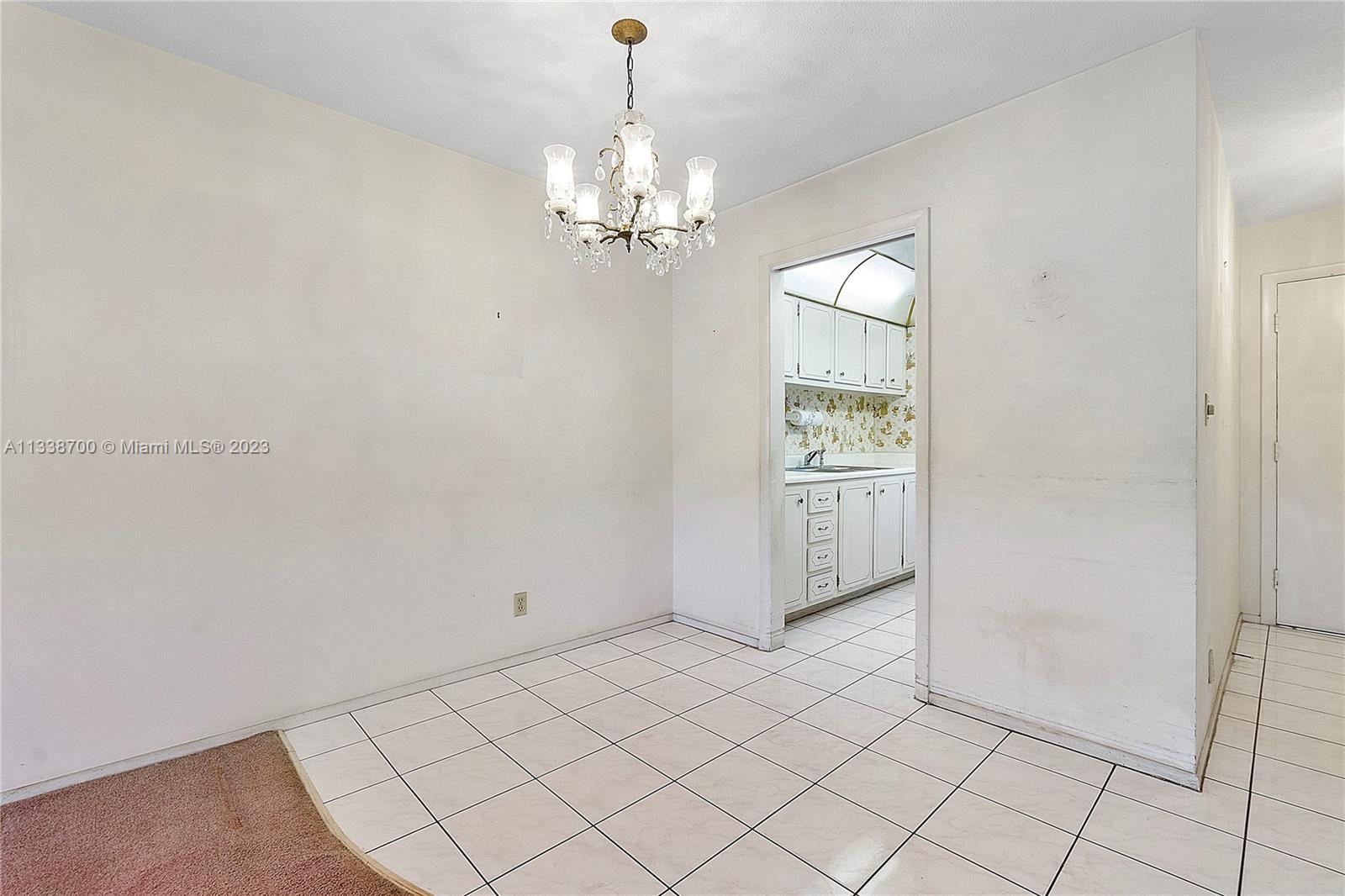 1450 E Sample Rd # 209