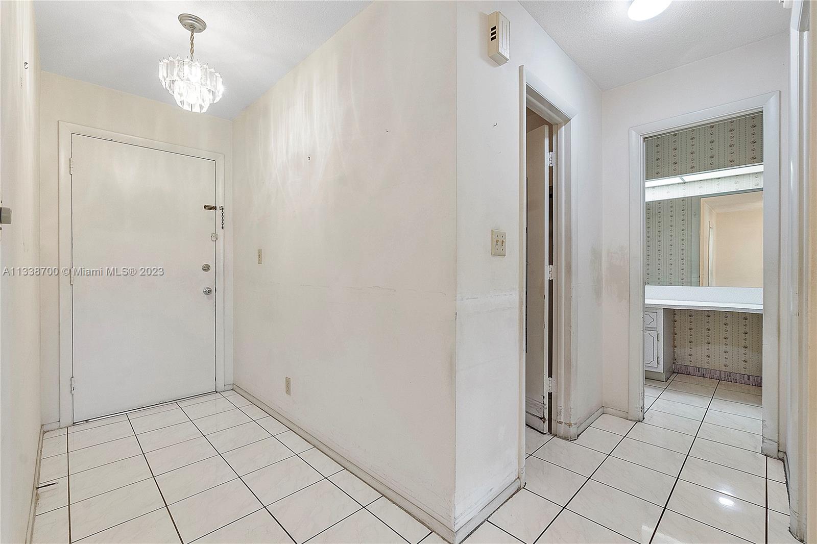 1450 E Sample Rd # 209