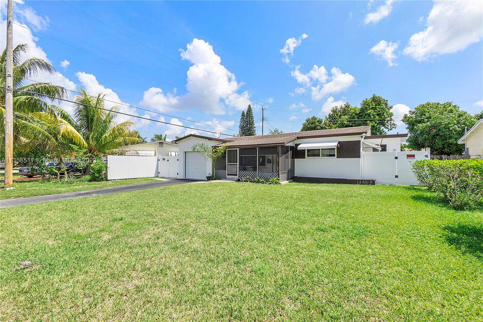 2321 Largo Dr