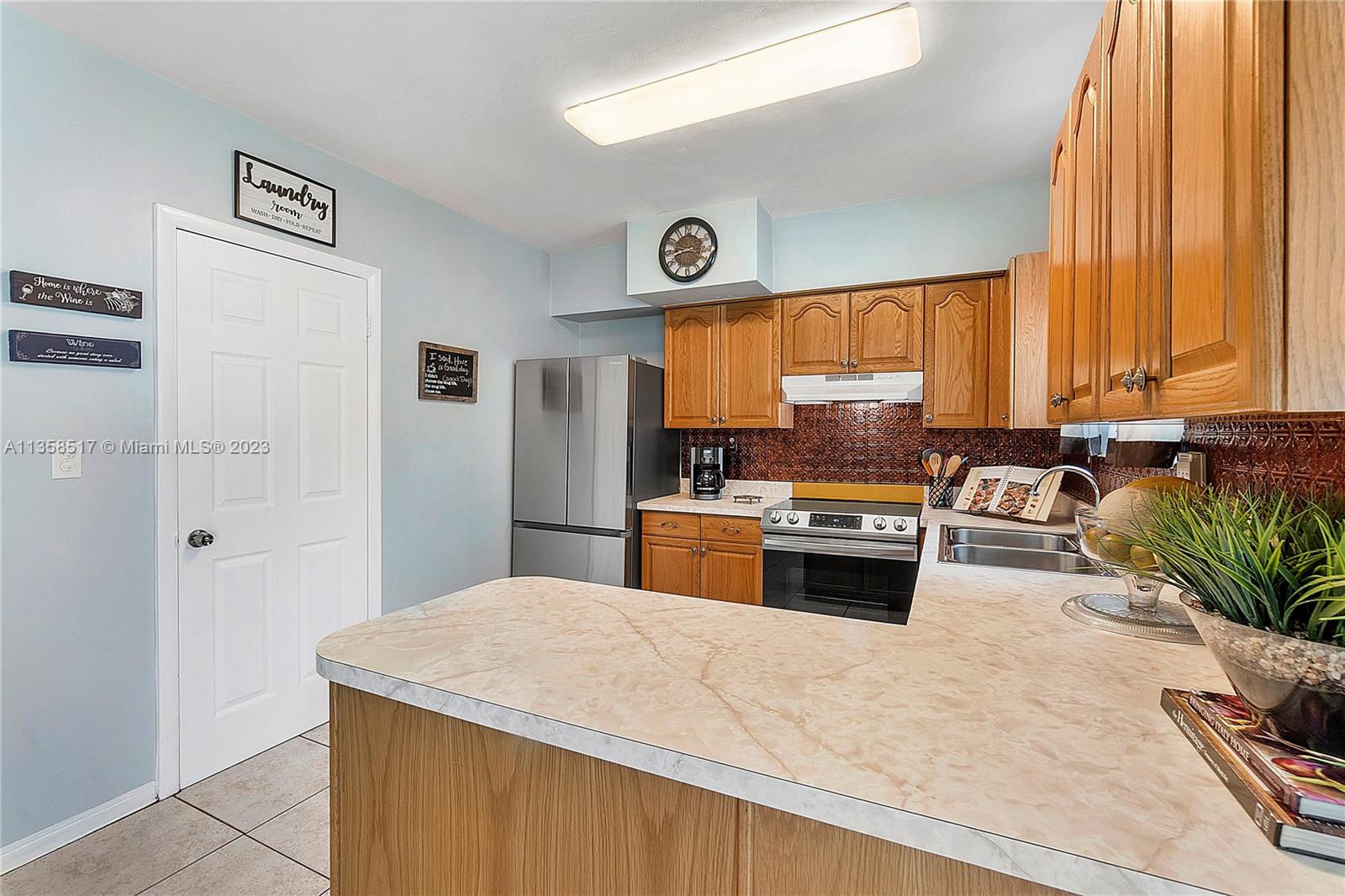 2321 Largo Dr