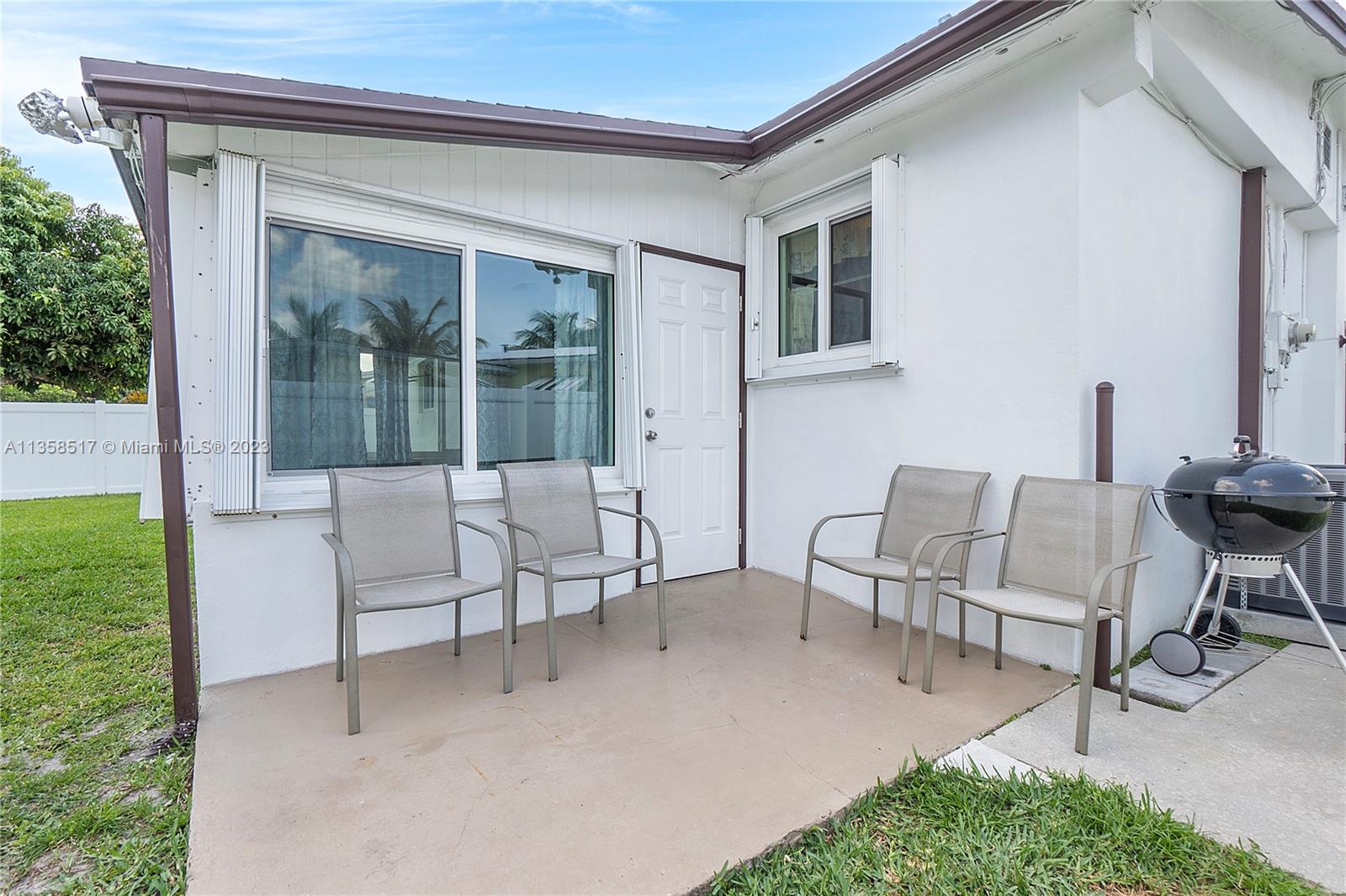 2321 Largo Dr