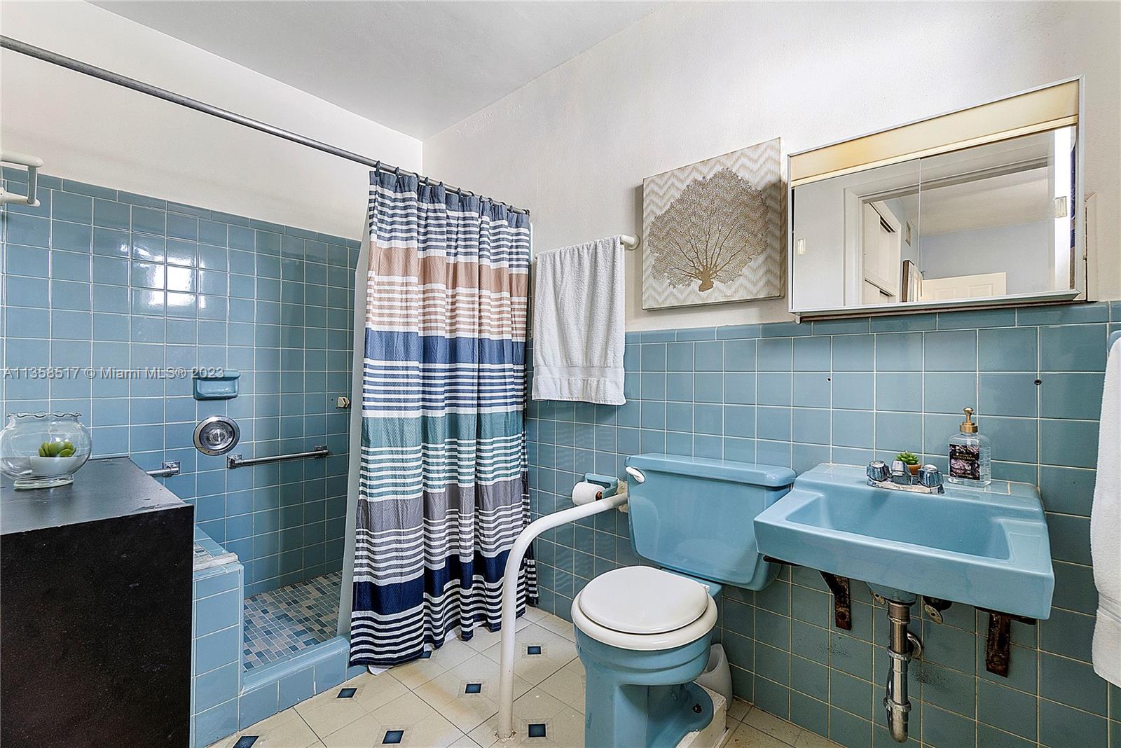 2321 Largo Dr
