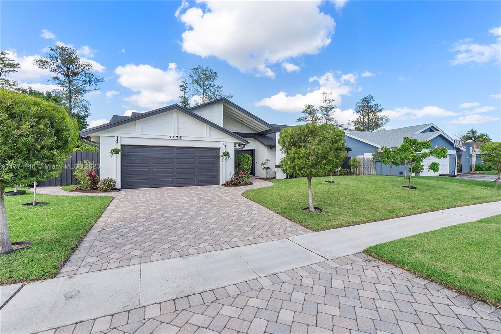 7175 NW 48th Ct
