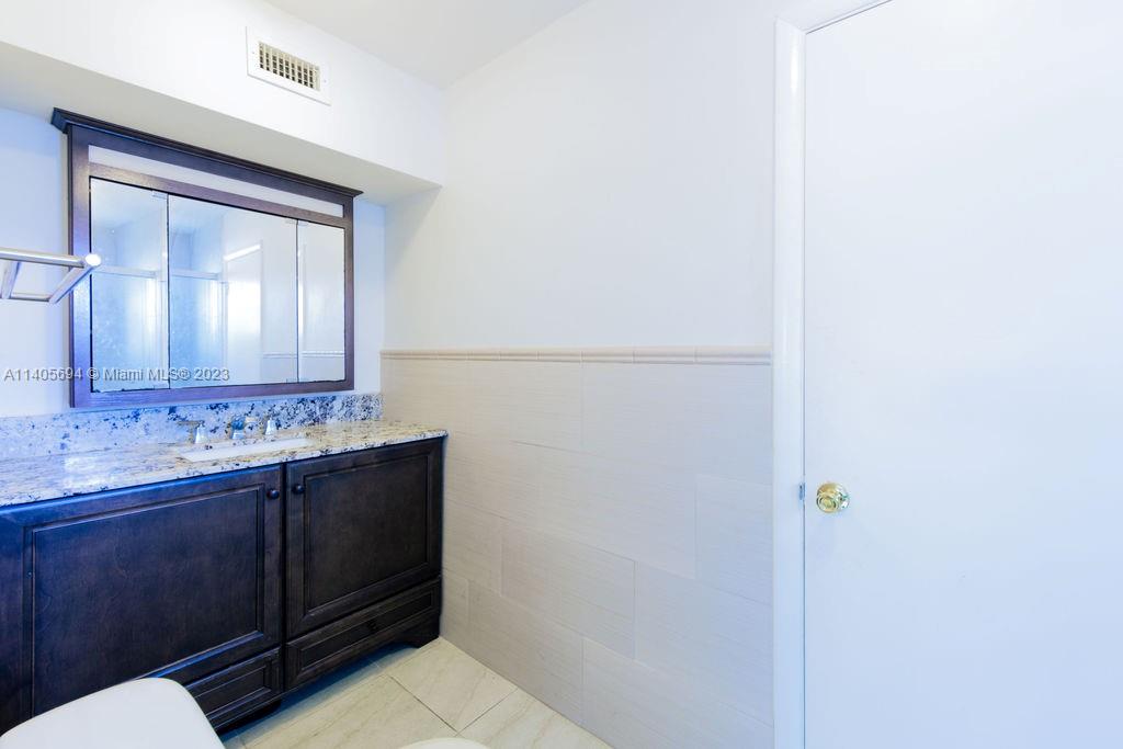250 SW Airoso Blvd, Port St. Lucie