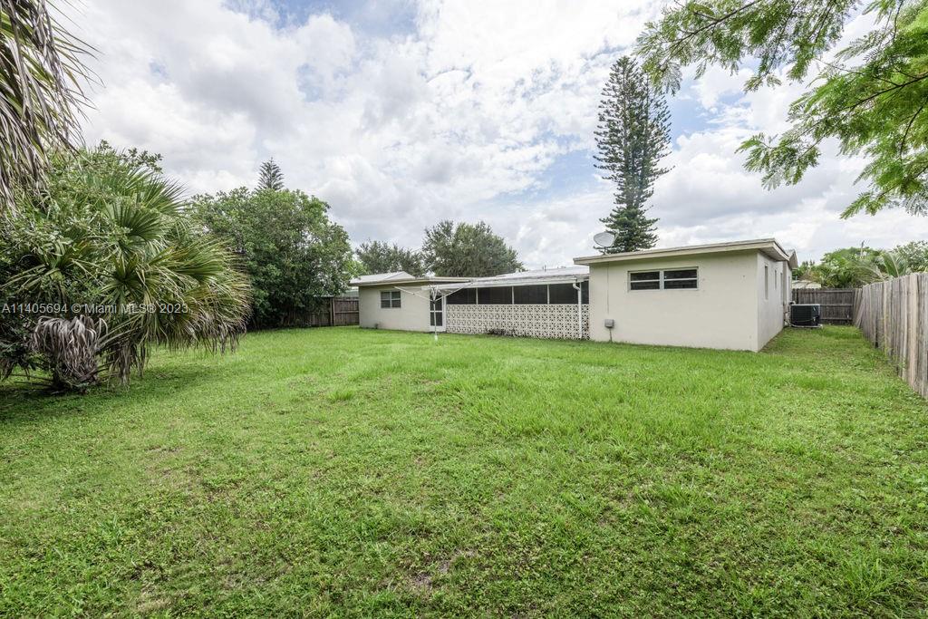 250 SW Airoso Blvd, Port St. Lucie