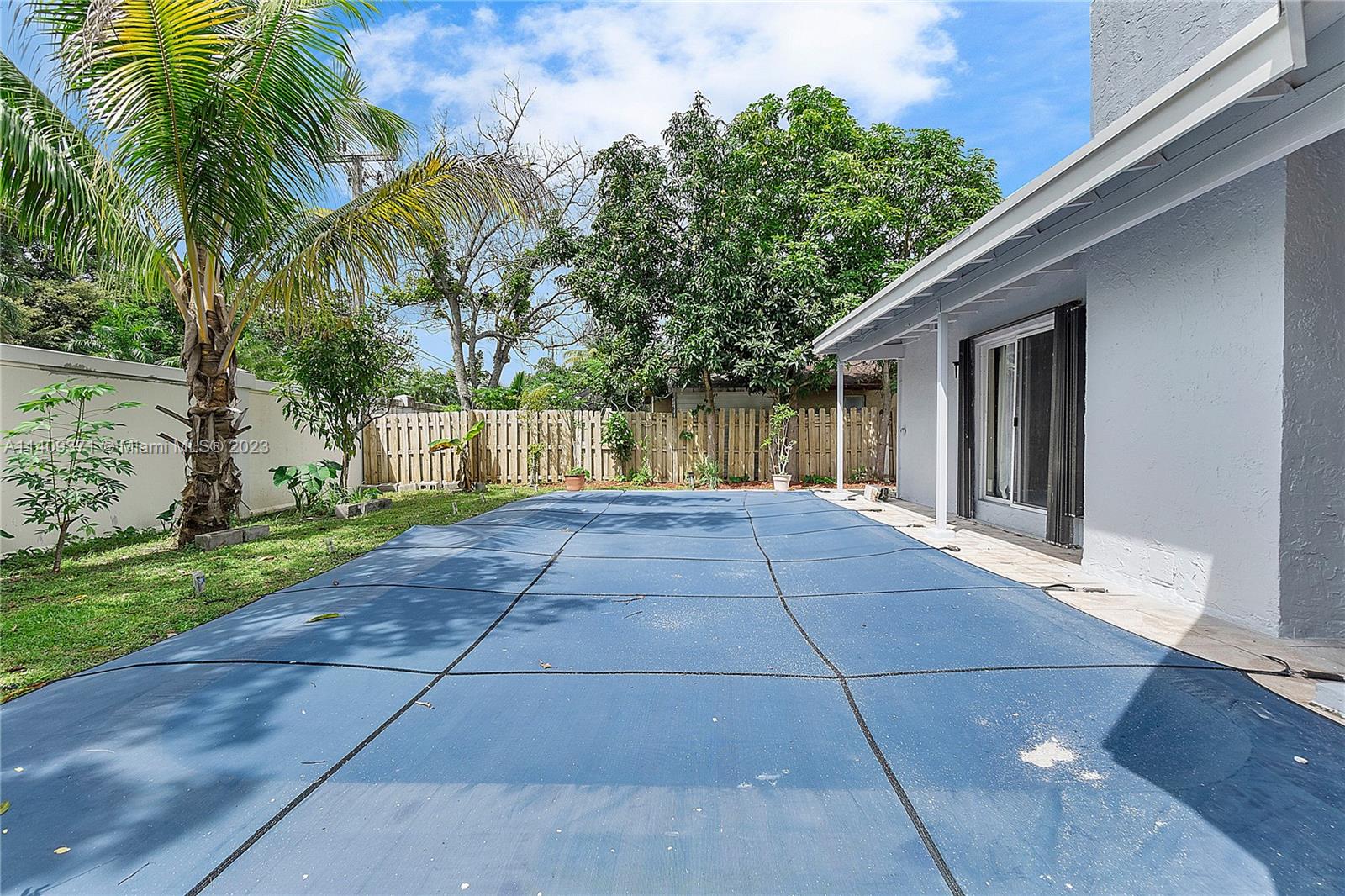 7310 NW 44th Ct