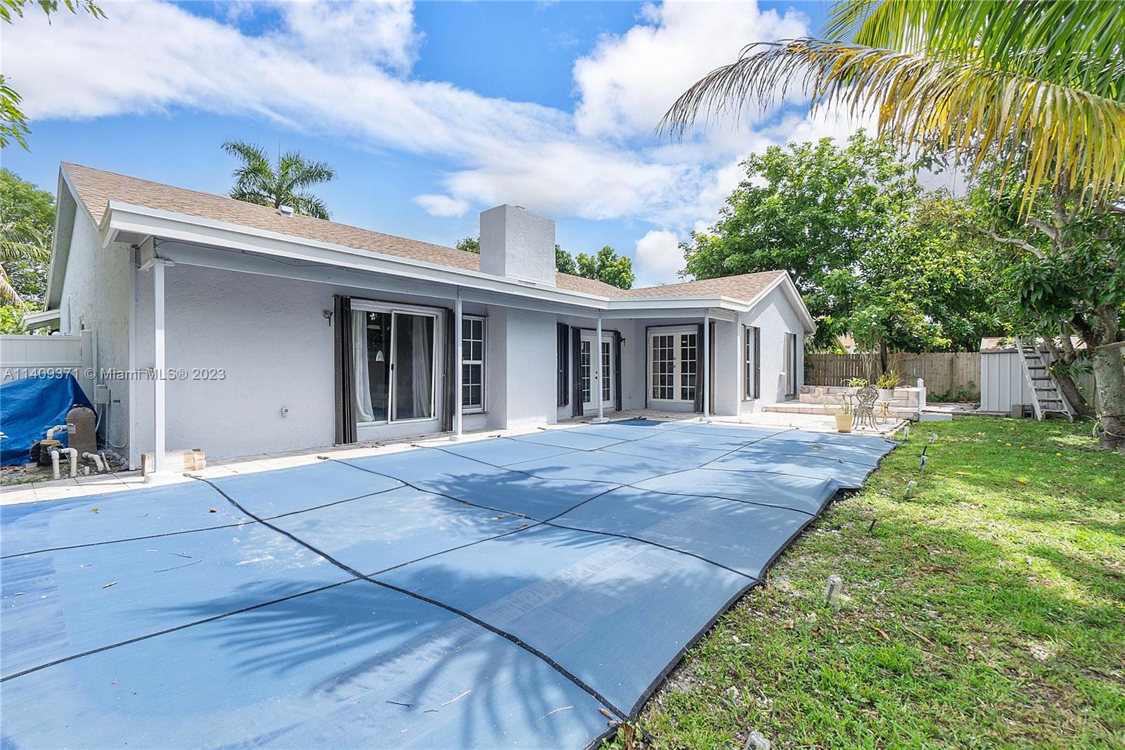 7310 NW 44th Ct