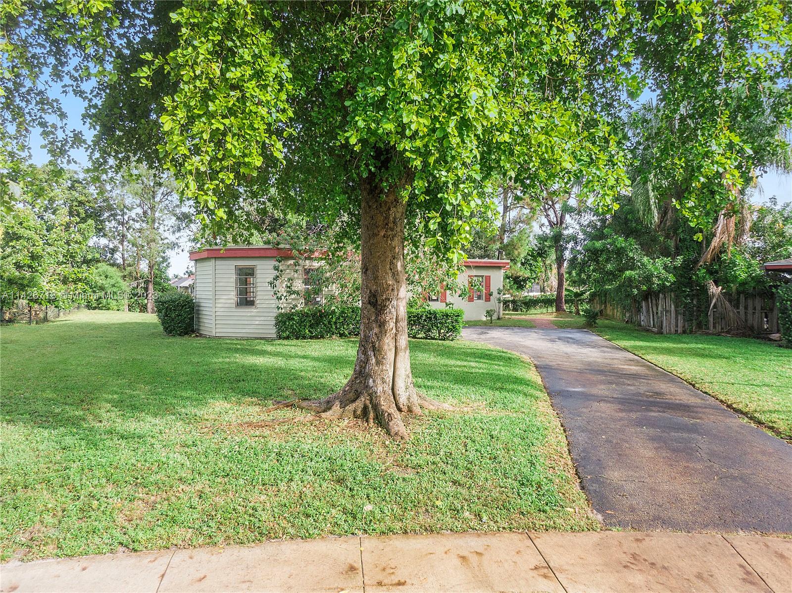 4561 NW 79th Ave