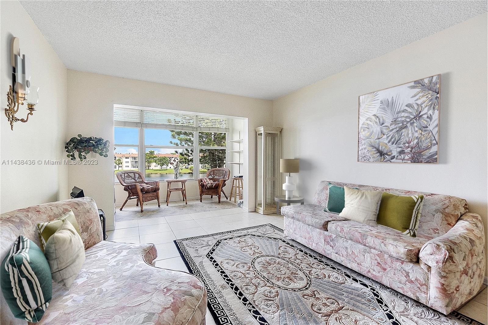 2950 W Sunrise Lakes Dr Unit: 307