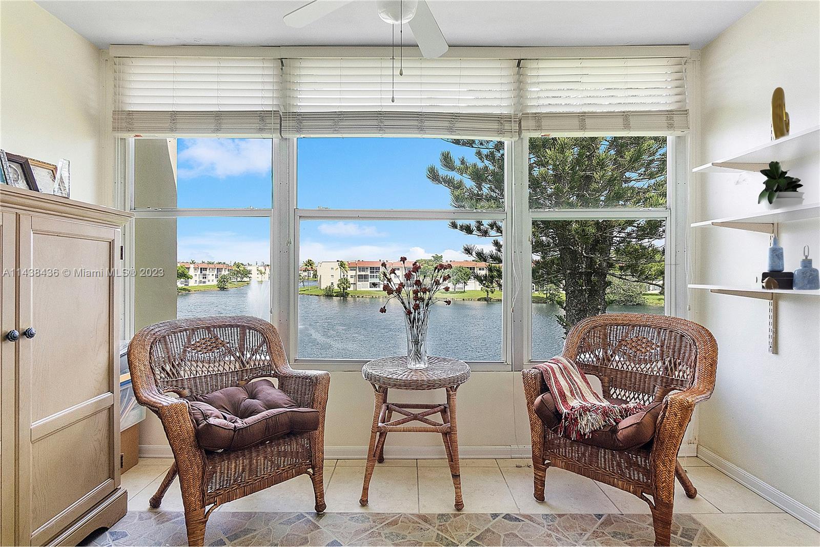 2950 W Sunrise Lakes Dr Unit: 307